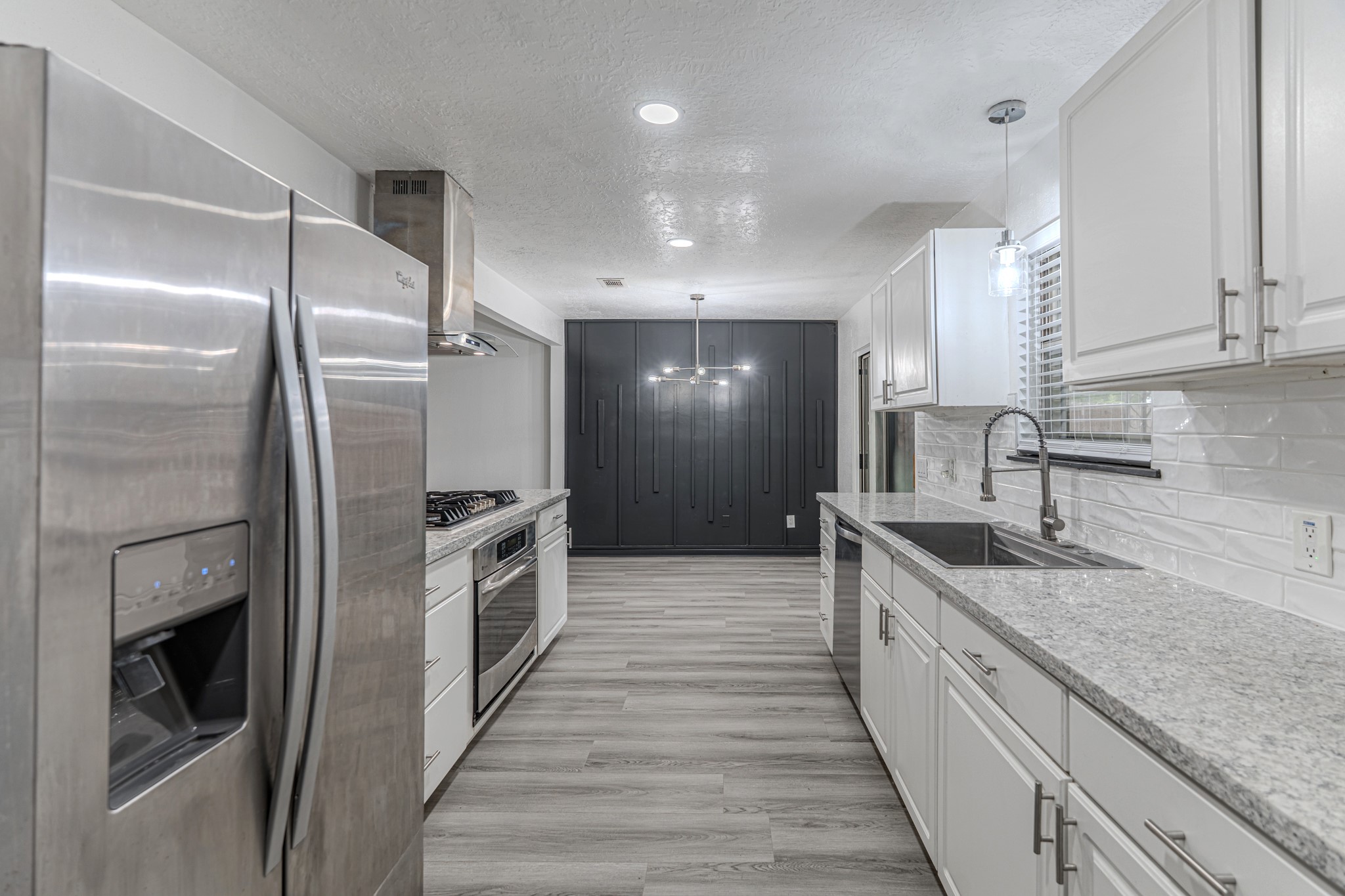 22015 Singing Spurs Drive Property Photo 16