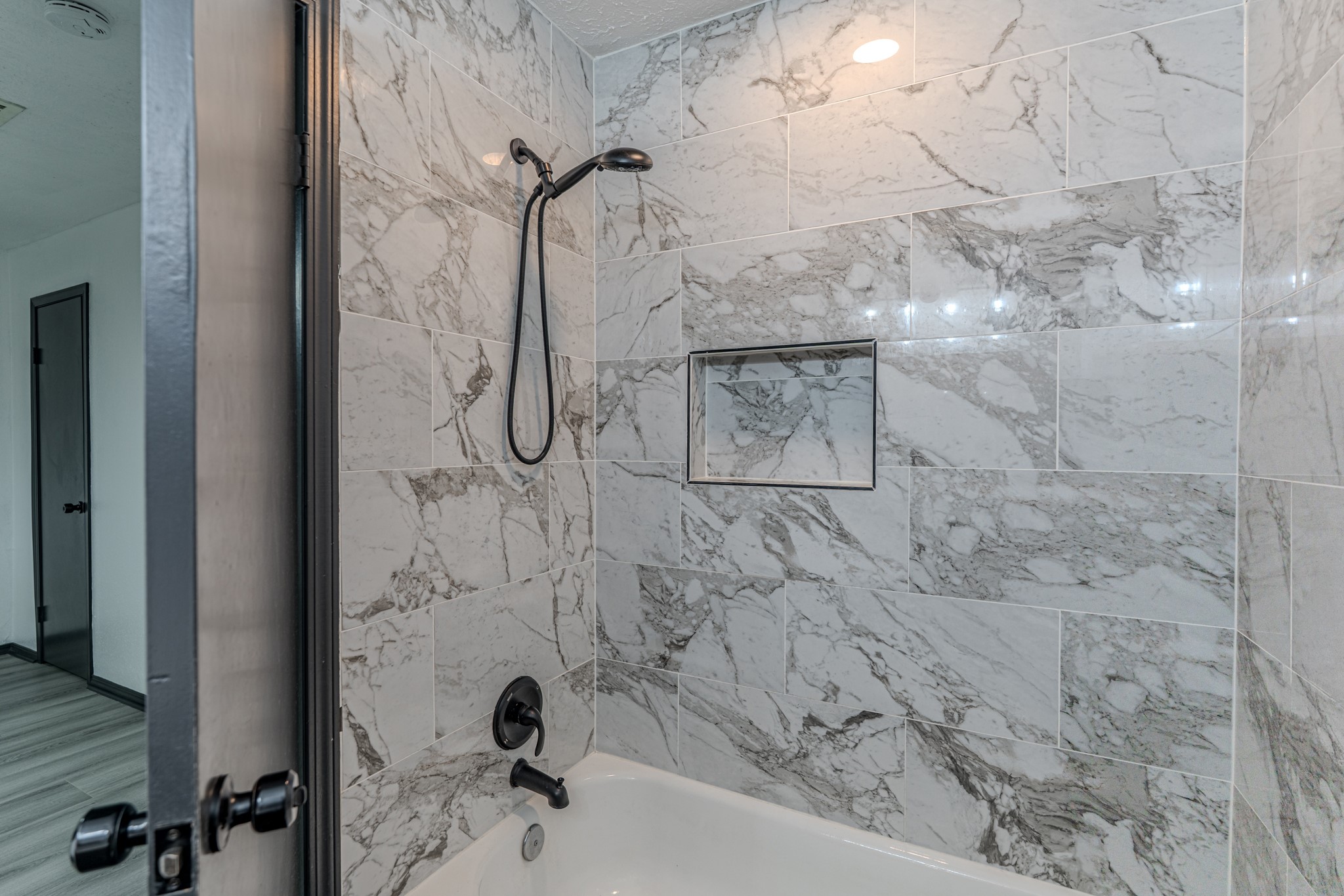 22015 Singing Spurs Drive Property Photo 17