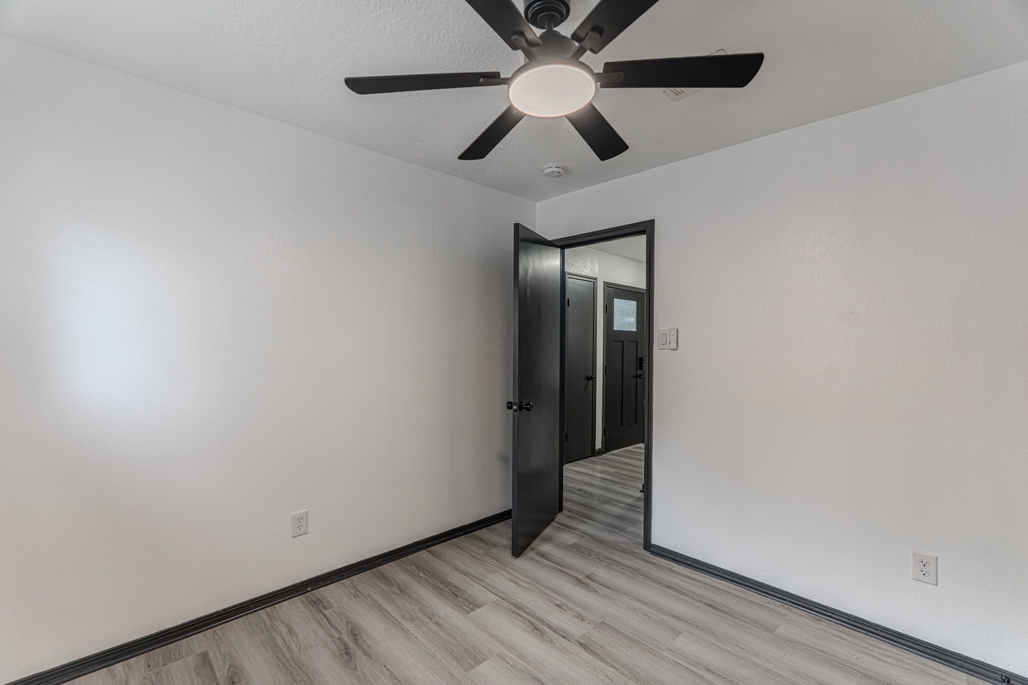 22015 Singing Spurs Drive Property Photo 21
