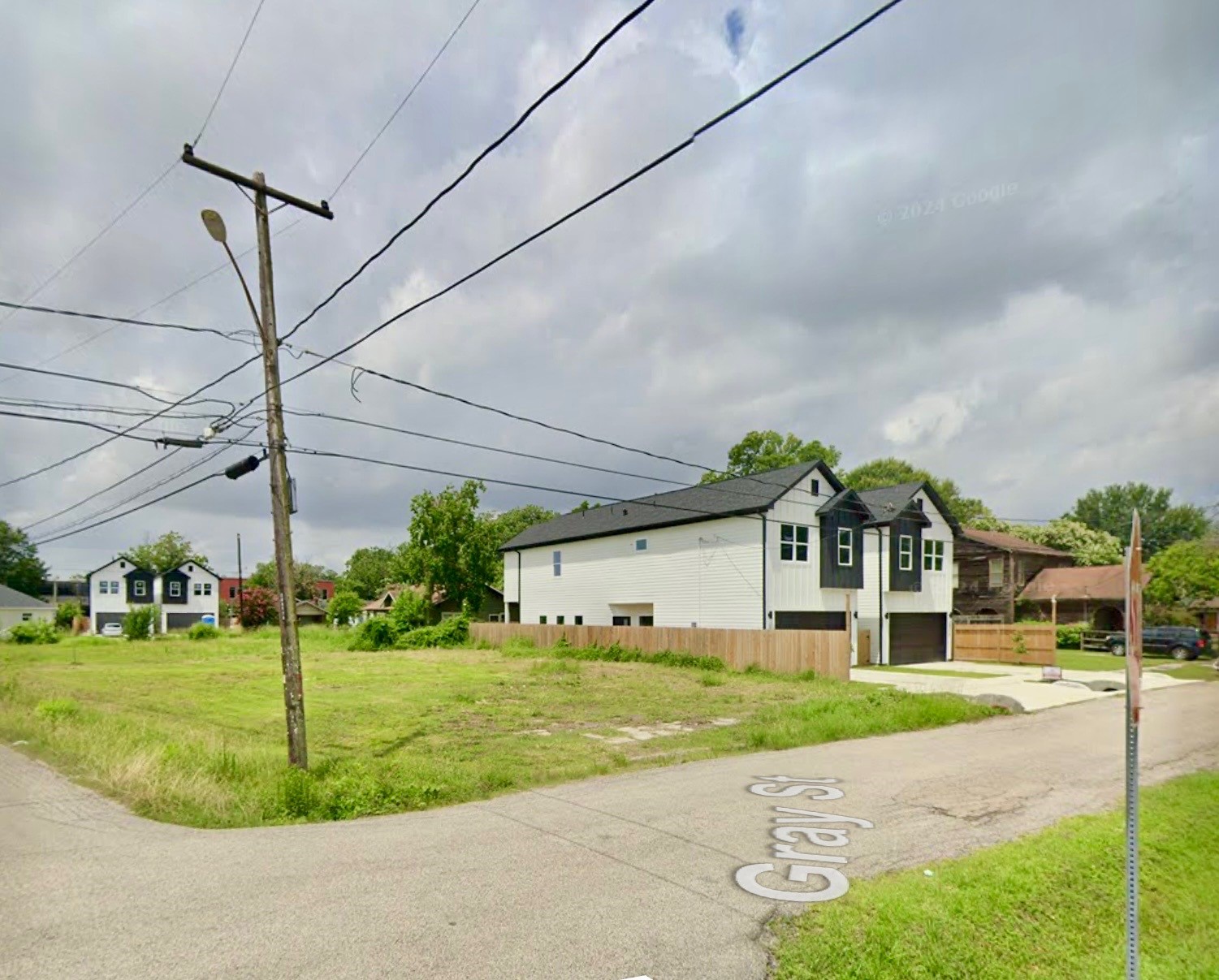 3110 Gray Street Property Photo 5