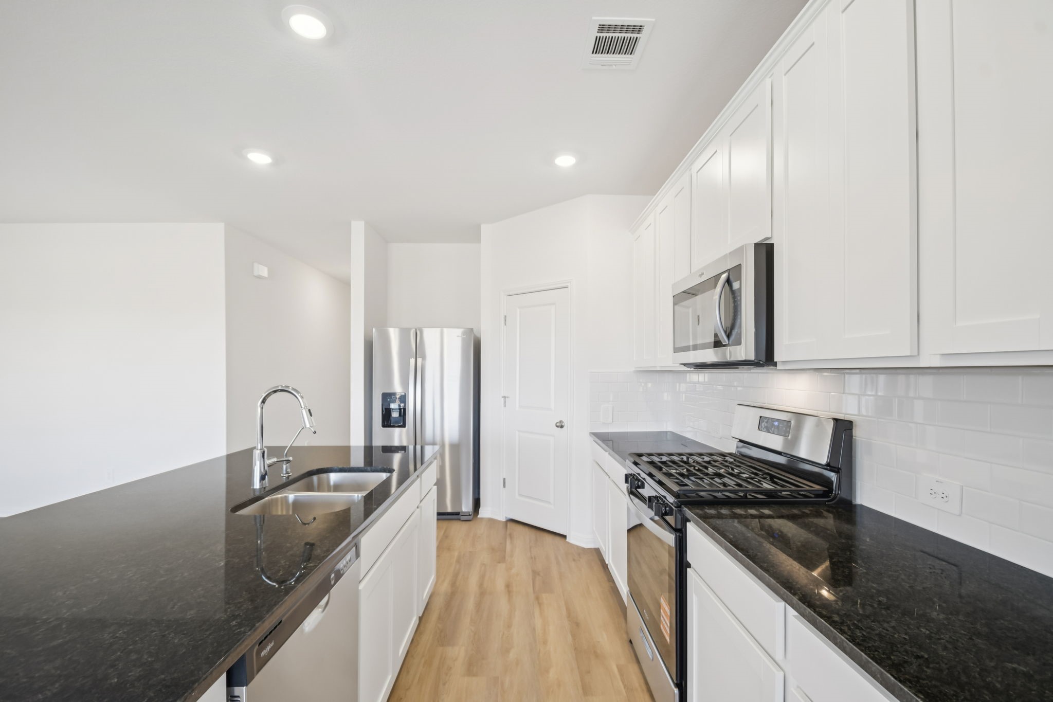 14044 Granger Pointe Lane Property Photo 6