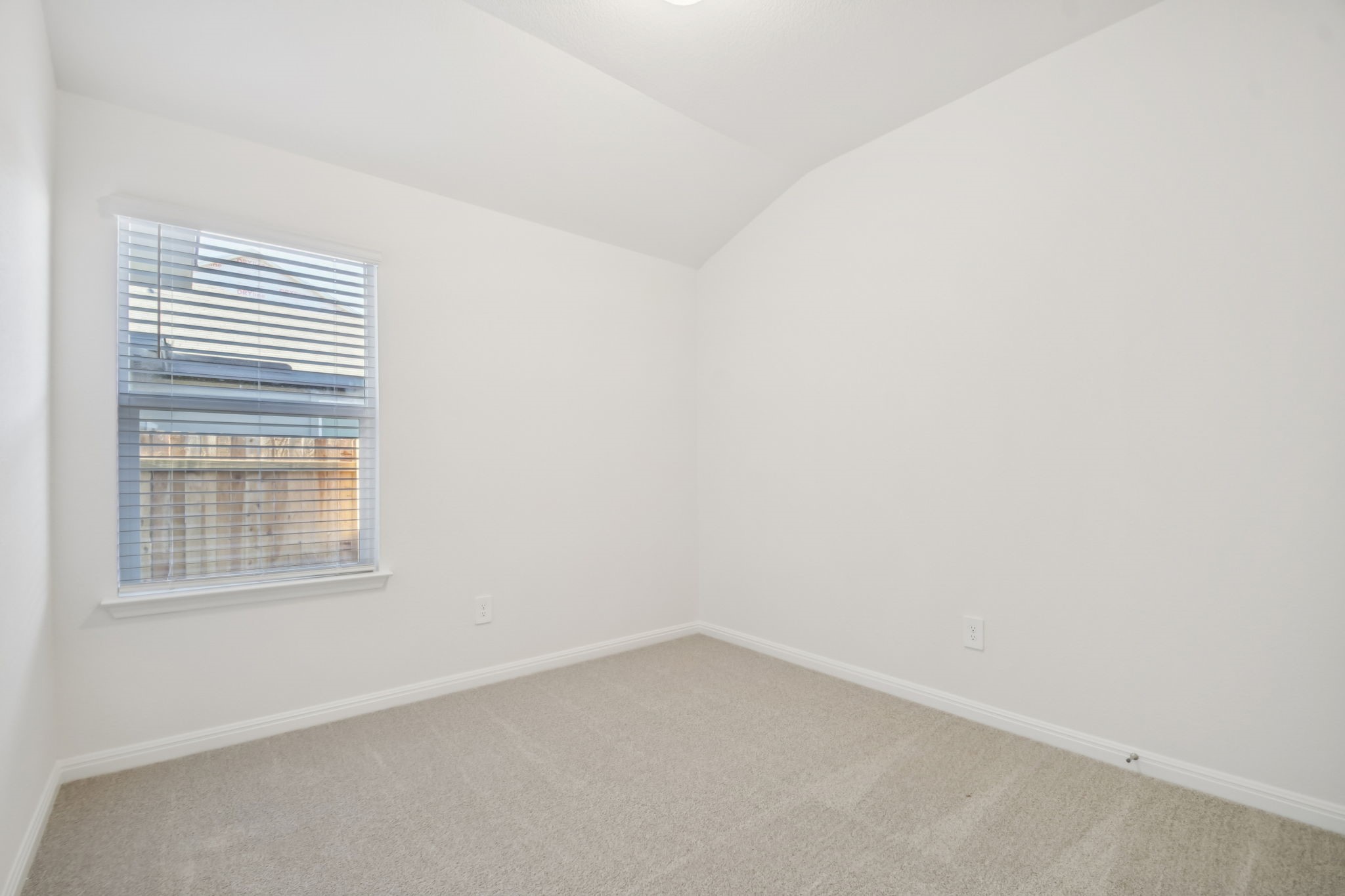 14044 Granger Pointe Lane Property Photo 13