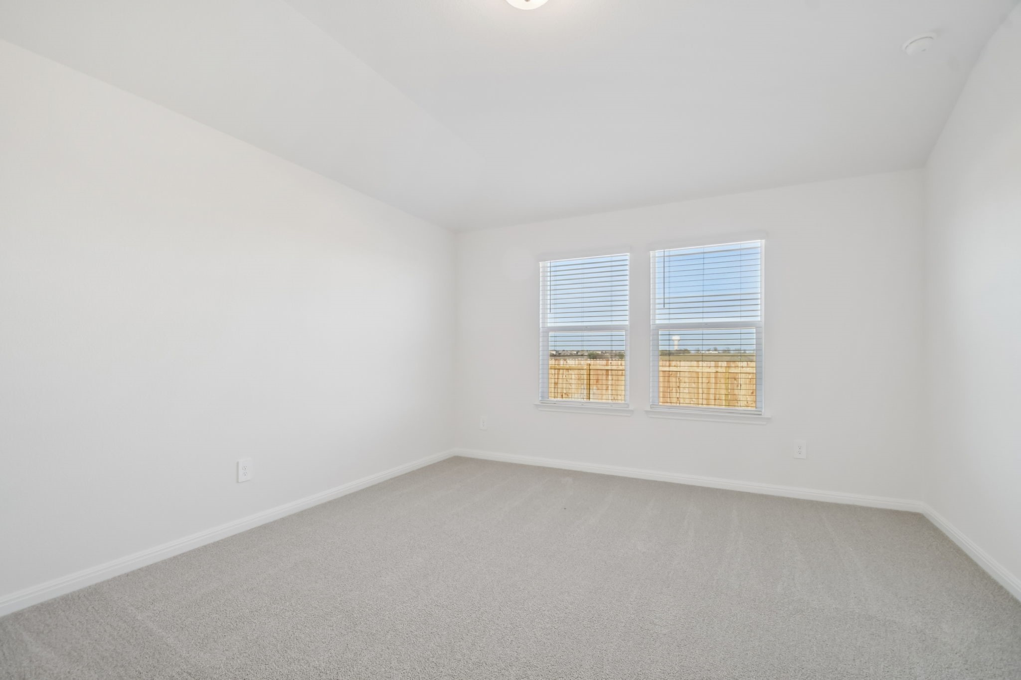 14044 Granger Pointe Lane Property Photo 18