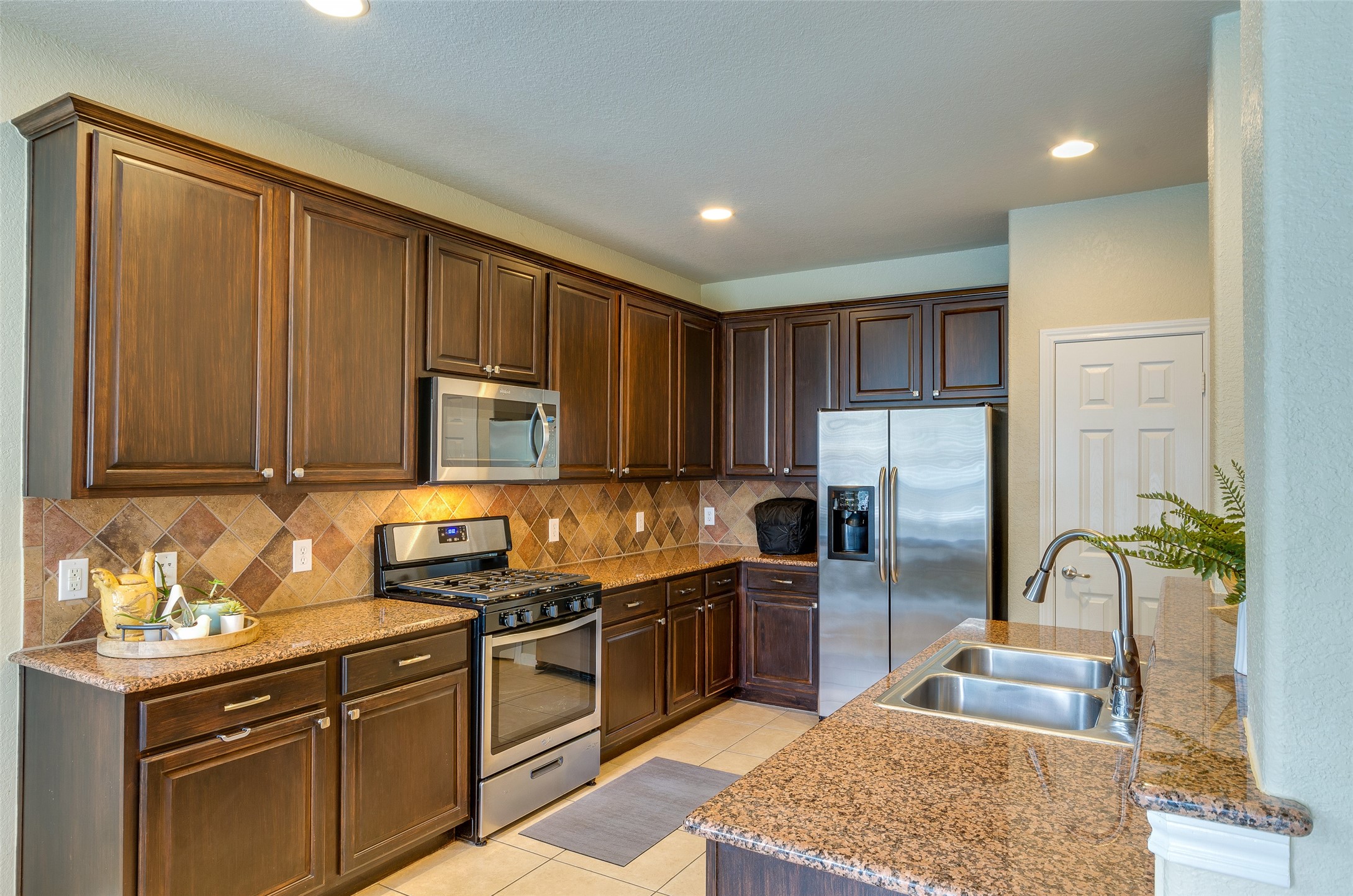10 Caelin Court Property Photo 13