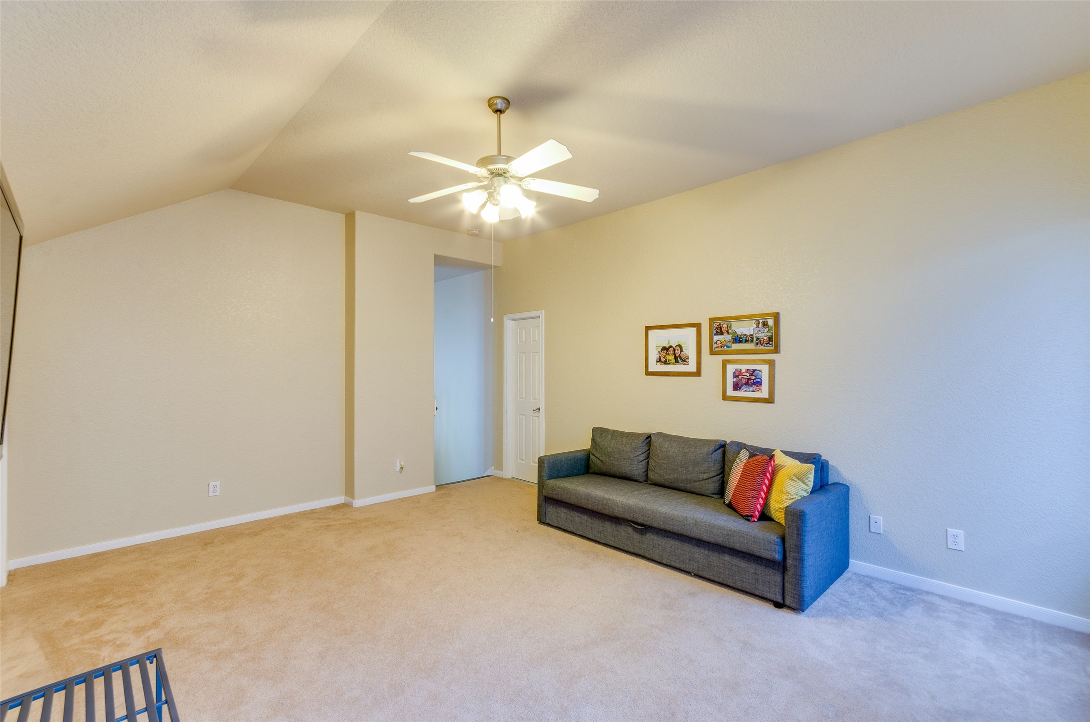10 Caelin Court Property Photo 29