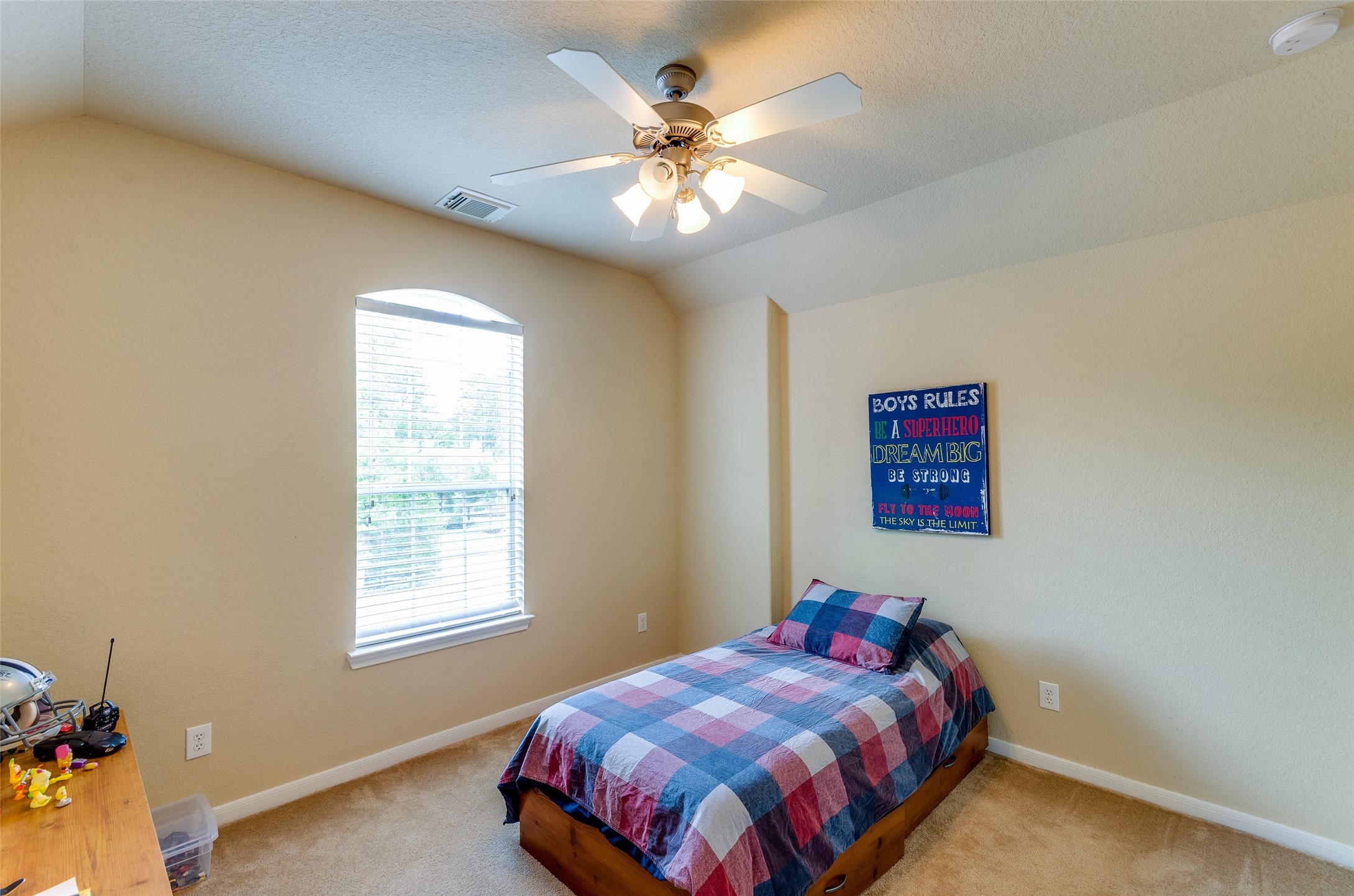 10 Caelin Court Property Photo 32