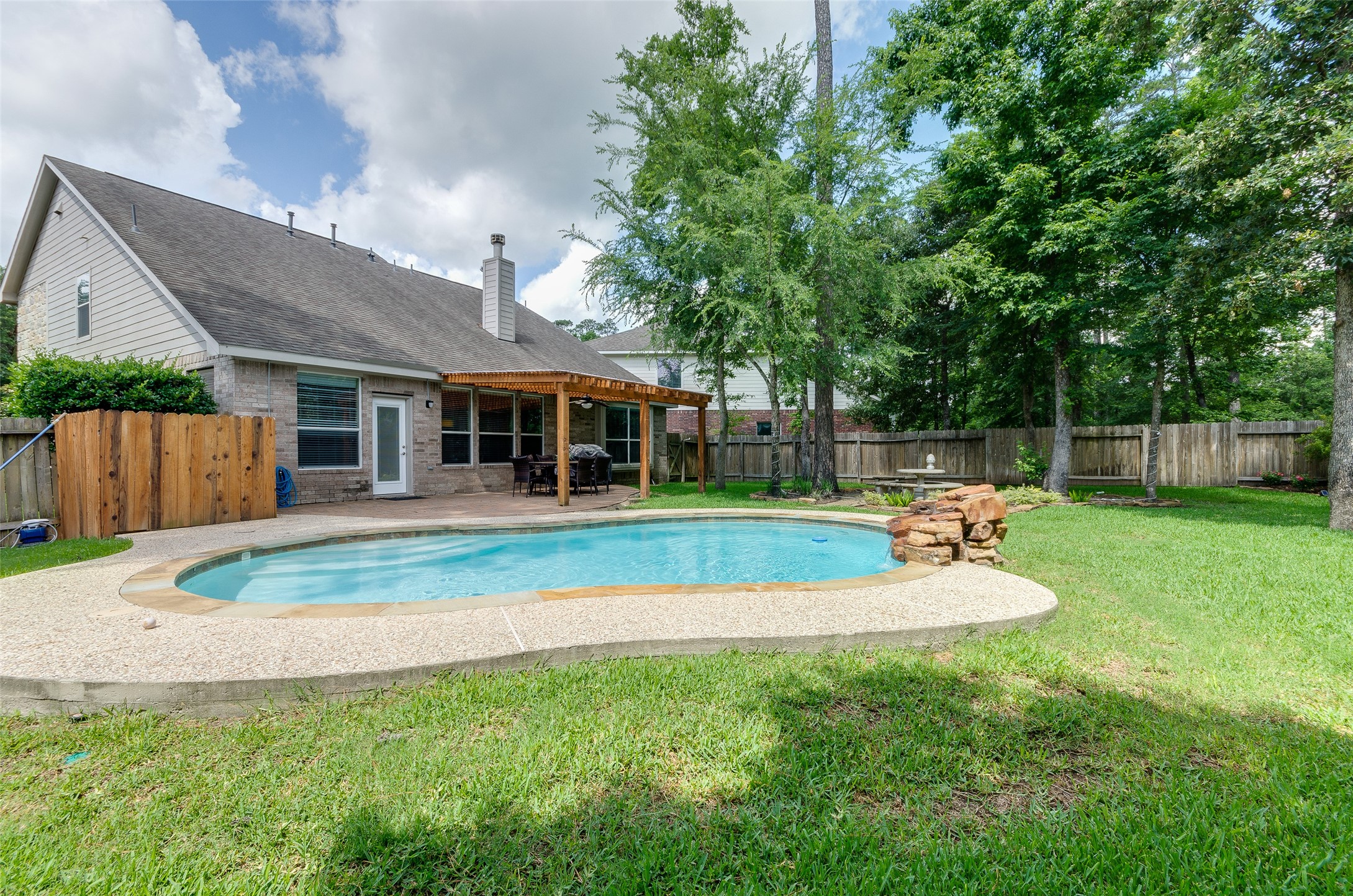 10 Caelin Court Property Photo 34