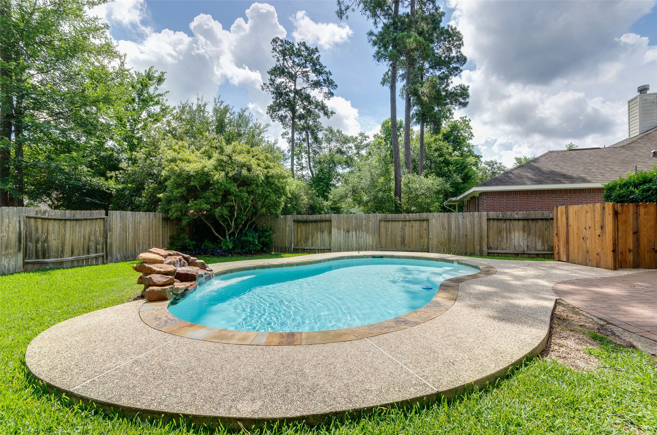 10 Caelin Court Property Photo 40