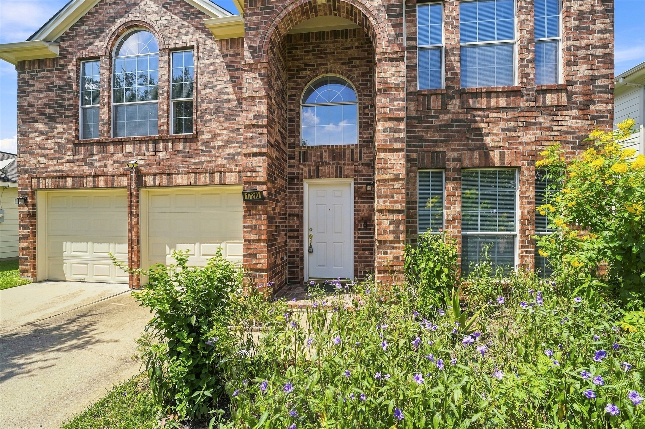 17210 Cricketbriar Court Property Photo 2