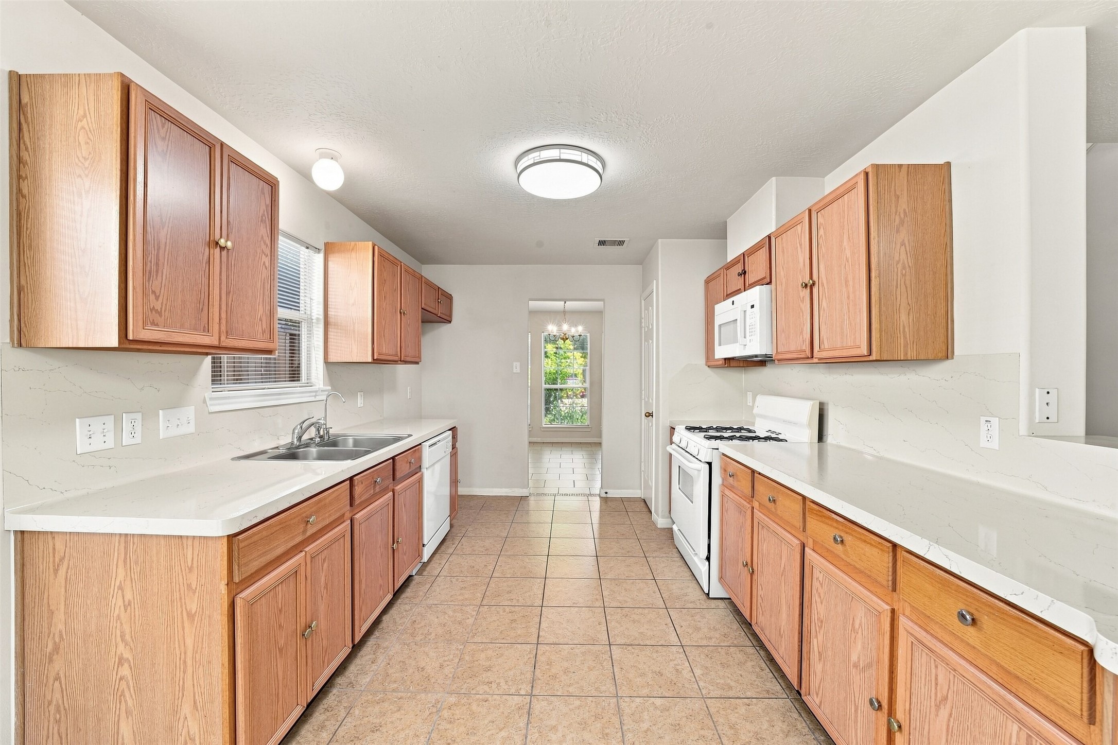 17210 Cricketbriar Court Property Photo 9