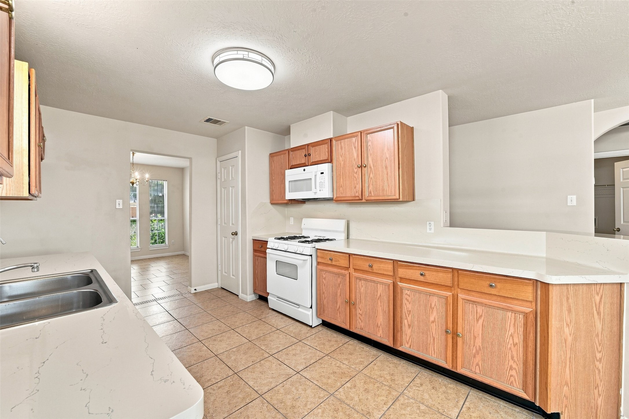 17210 Cricketbriar Court Property Photo 13