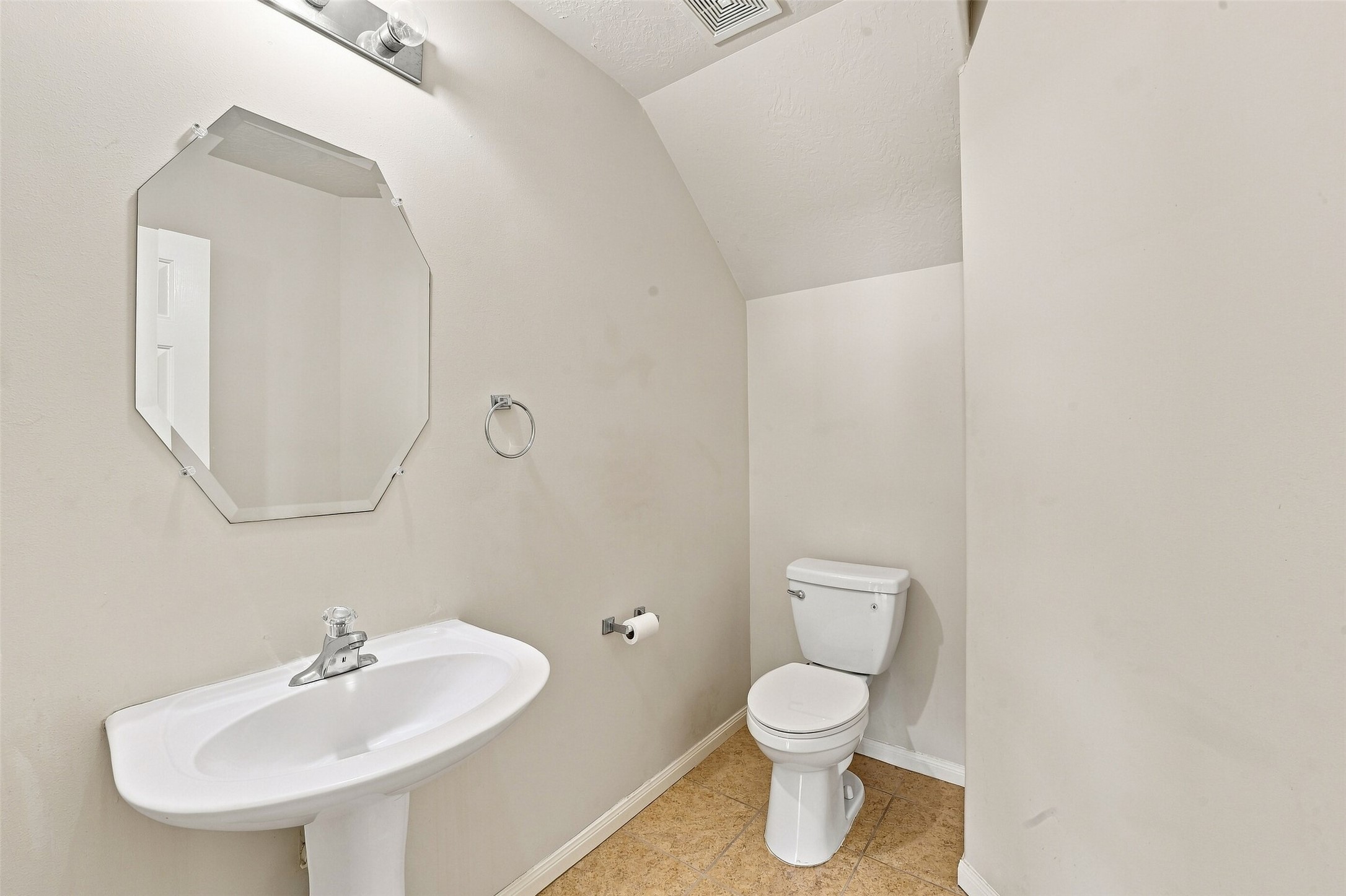 17210 Cricketbriar Court Property Photo 20