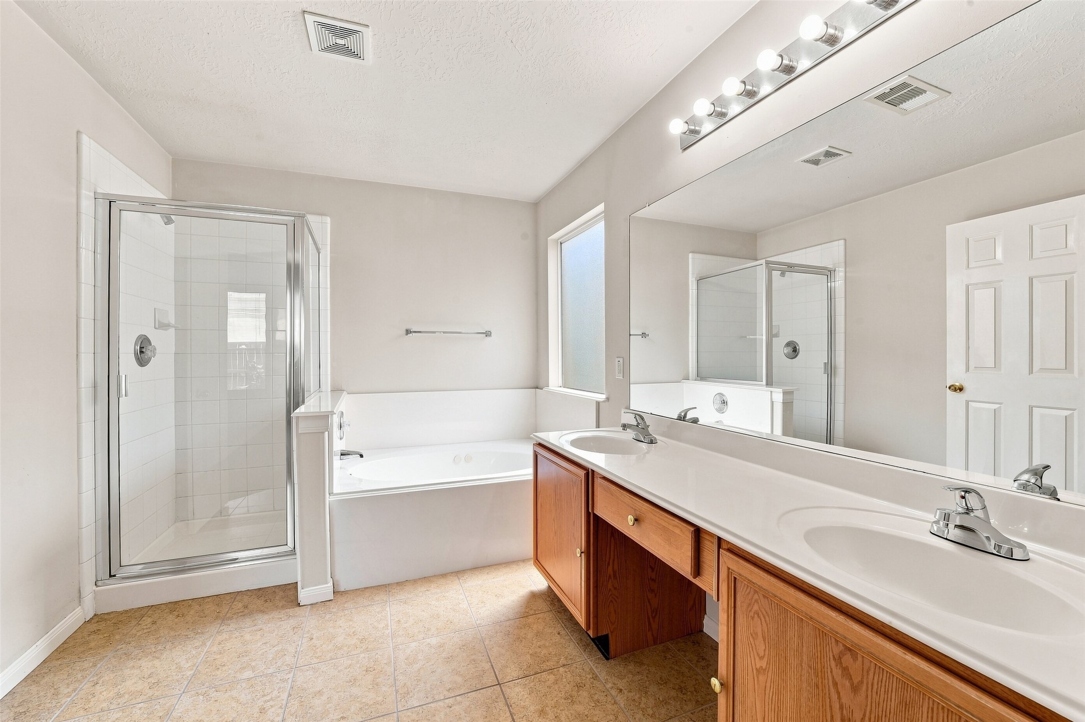 17210 Cricketbriar Court Property Photo 24