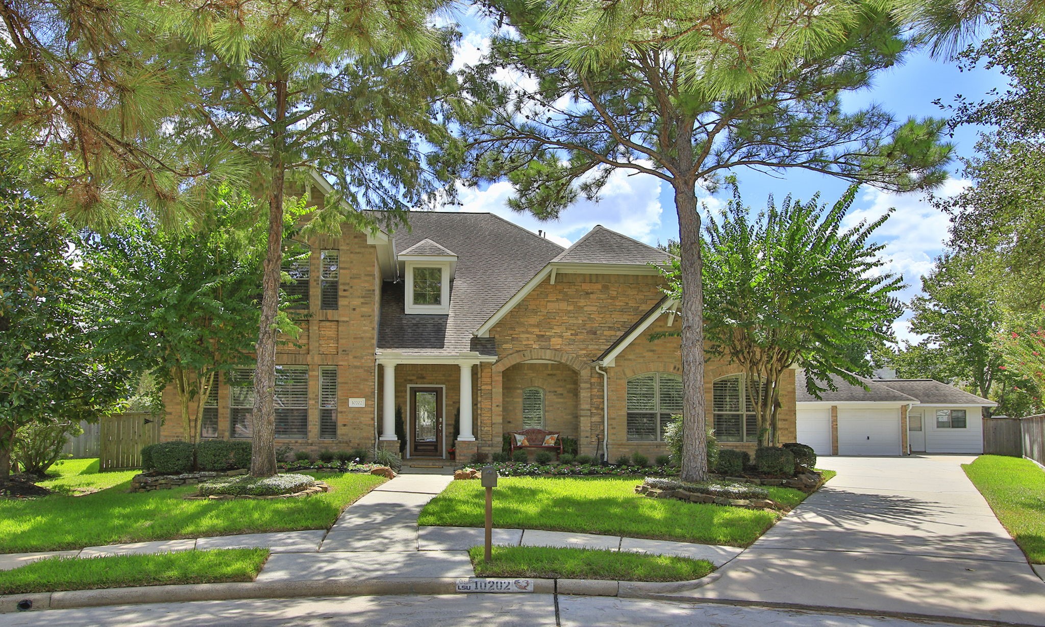 10202 Leedscastle Manor Court Property Photo 1