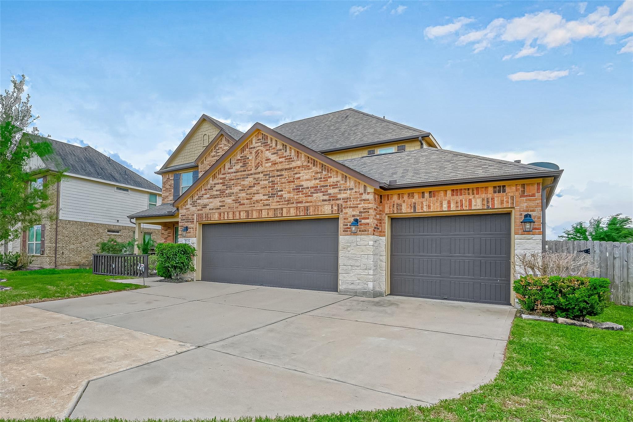 9526 Bonbrook Bend Lane Property Photo 4