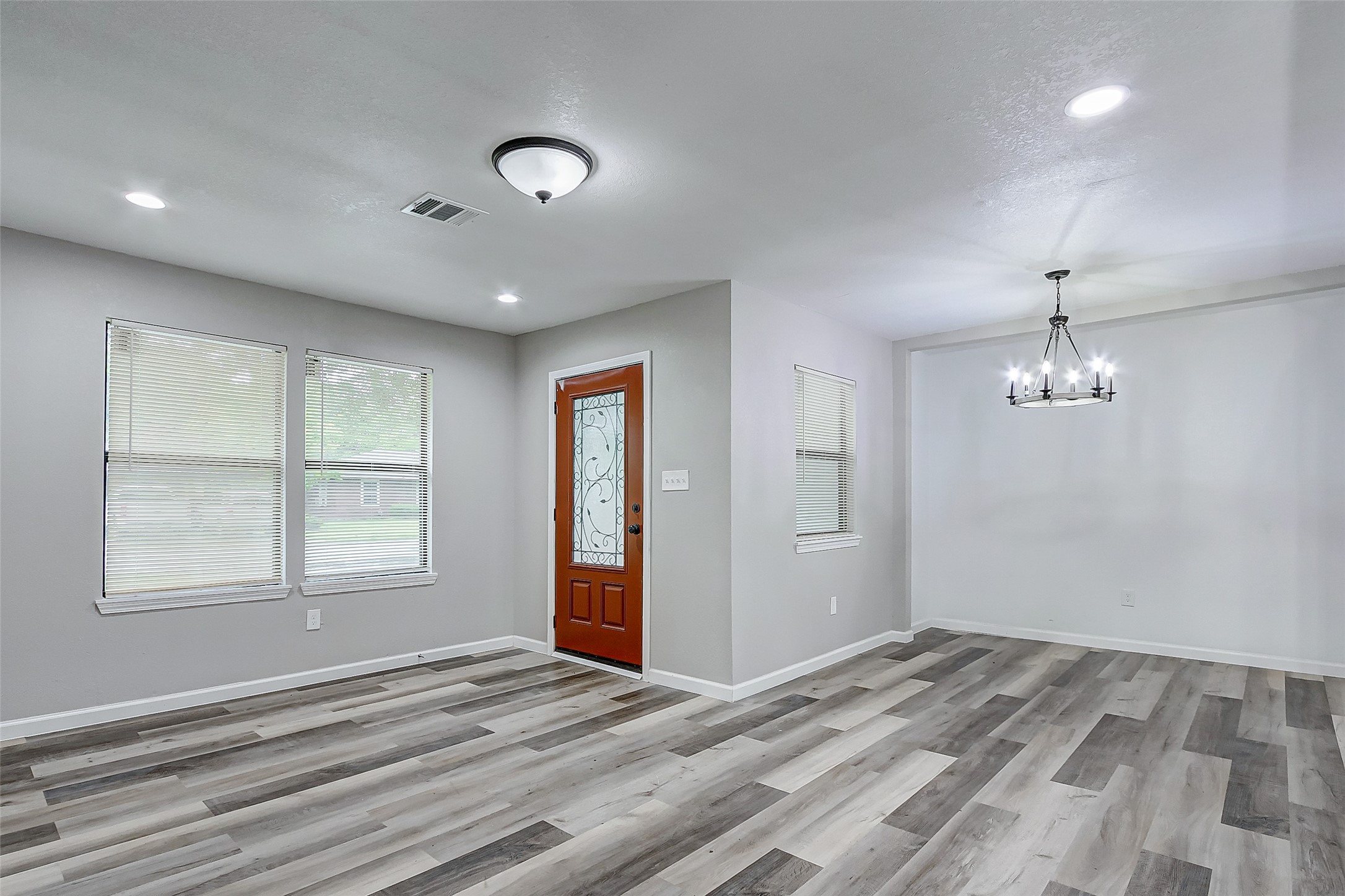 5914 Carew Street Property Photo 7