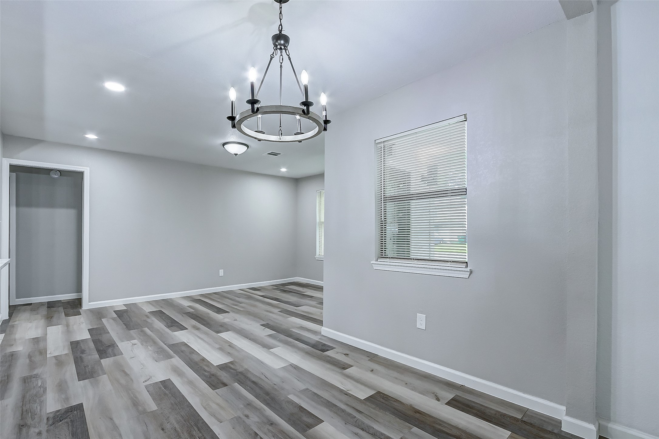5914 Carew Street Property Photo 11