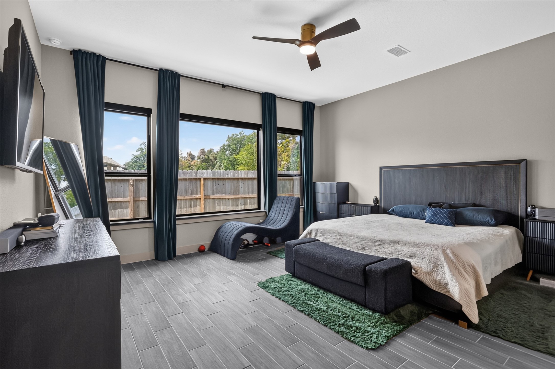 4507 Woodgate Court Property Photo 15