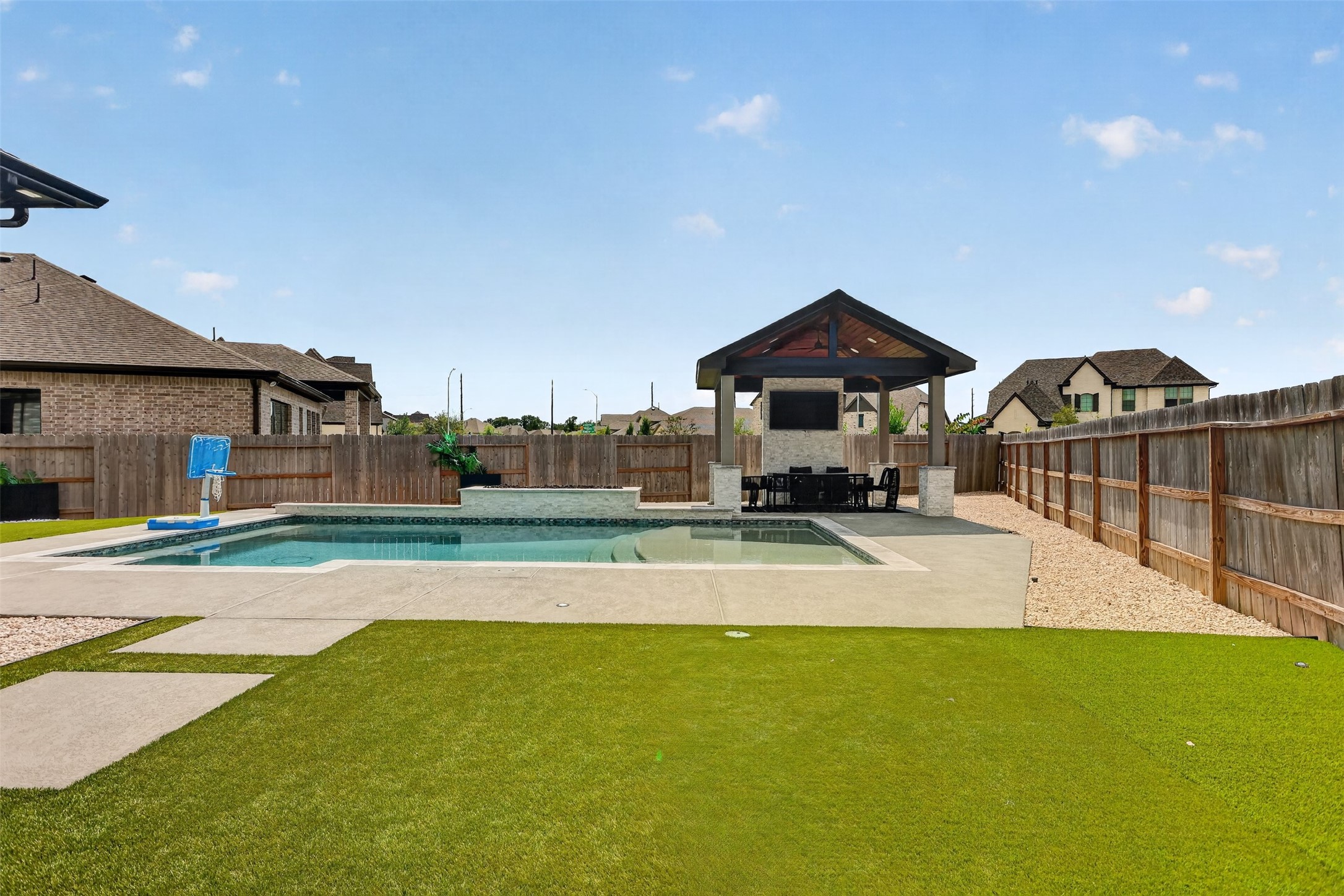 4507 Woodgate Court Property Photo 26