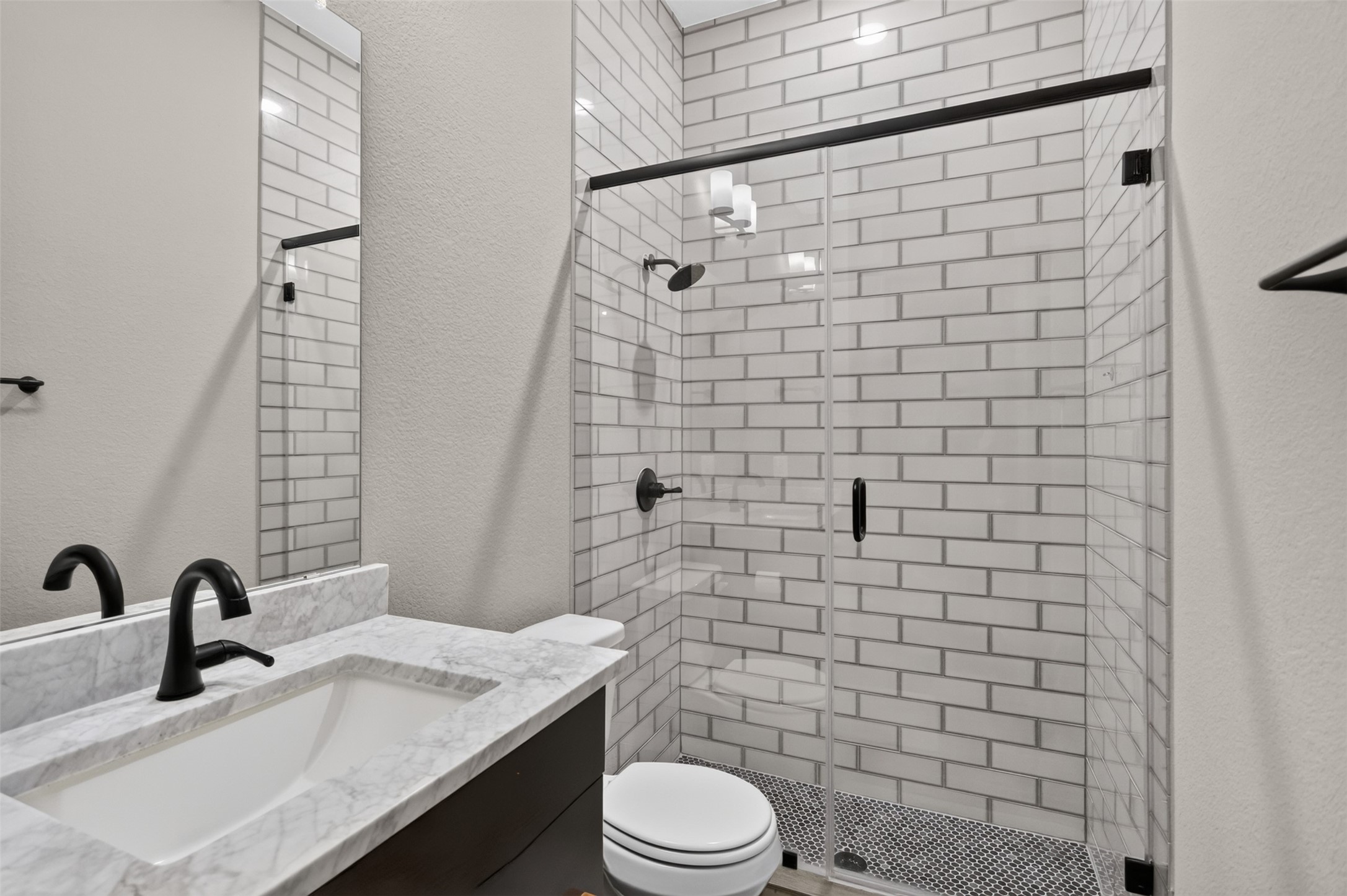 4507 Woodgate Court Property Photo 34
