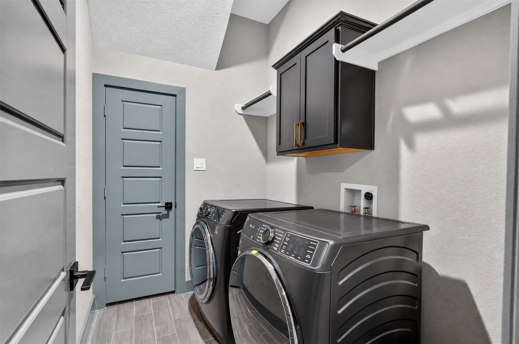 4507 Woodgate Court Property Photo 42