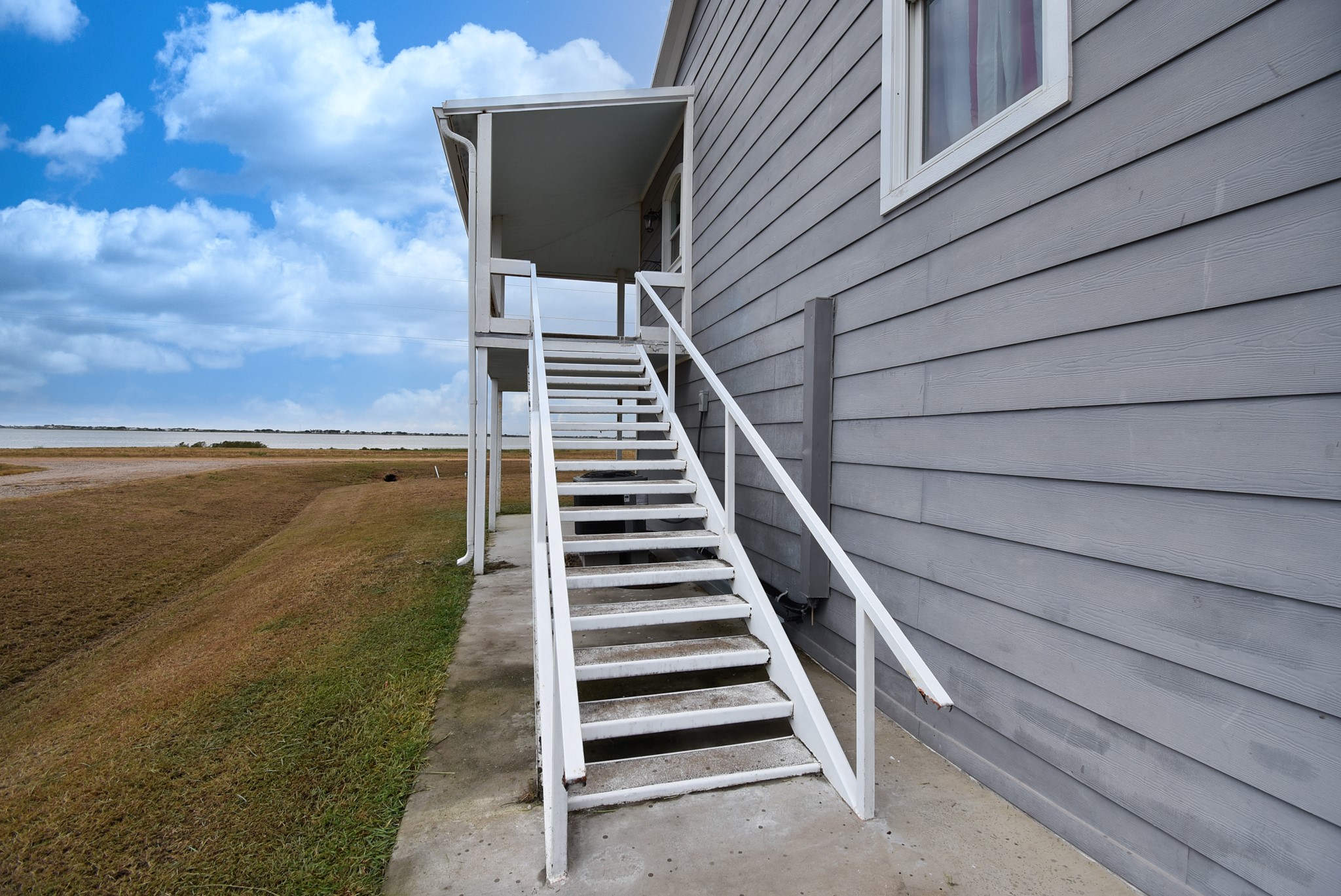 965 Porpoise Drive Property Photo 10