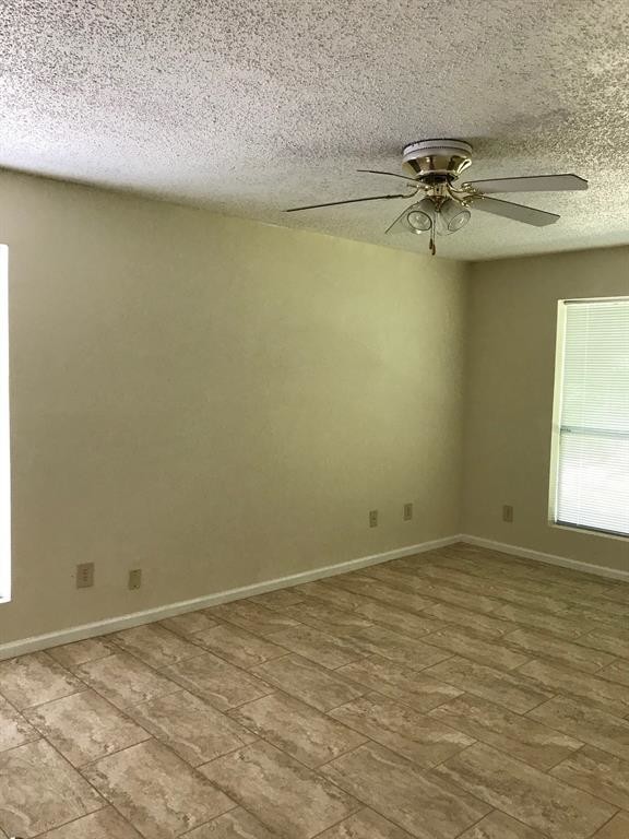 1947 Greenbriar Colony Drive 15524-f Property Photo 8