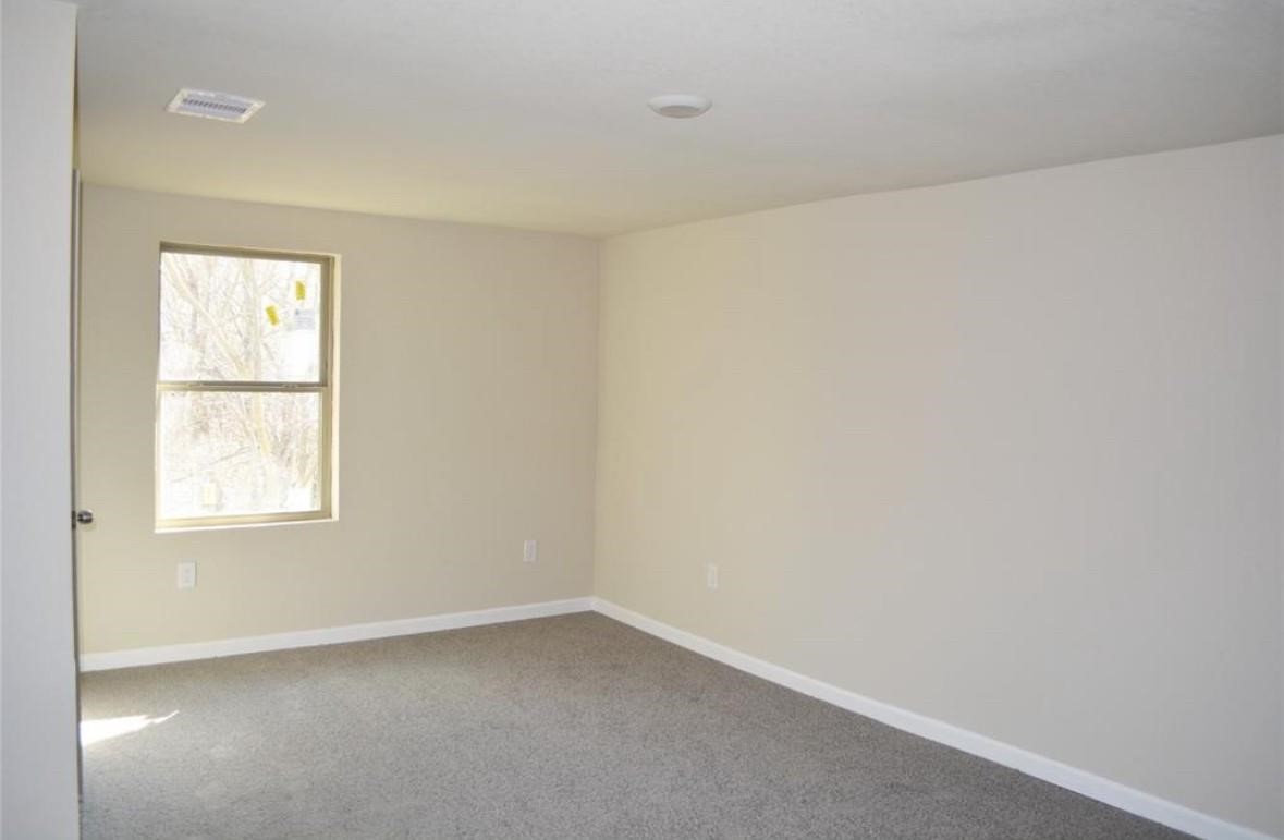 3007 Grovey Street B Property Photo 13