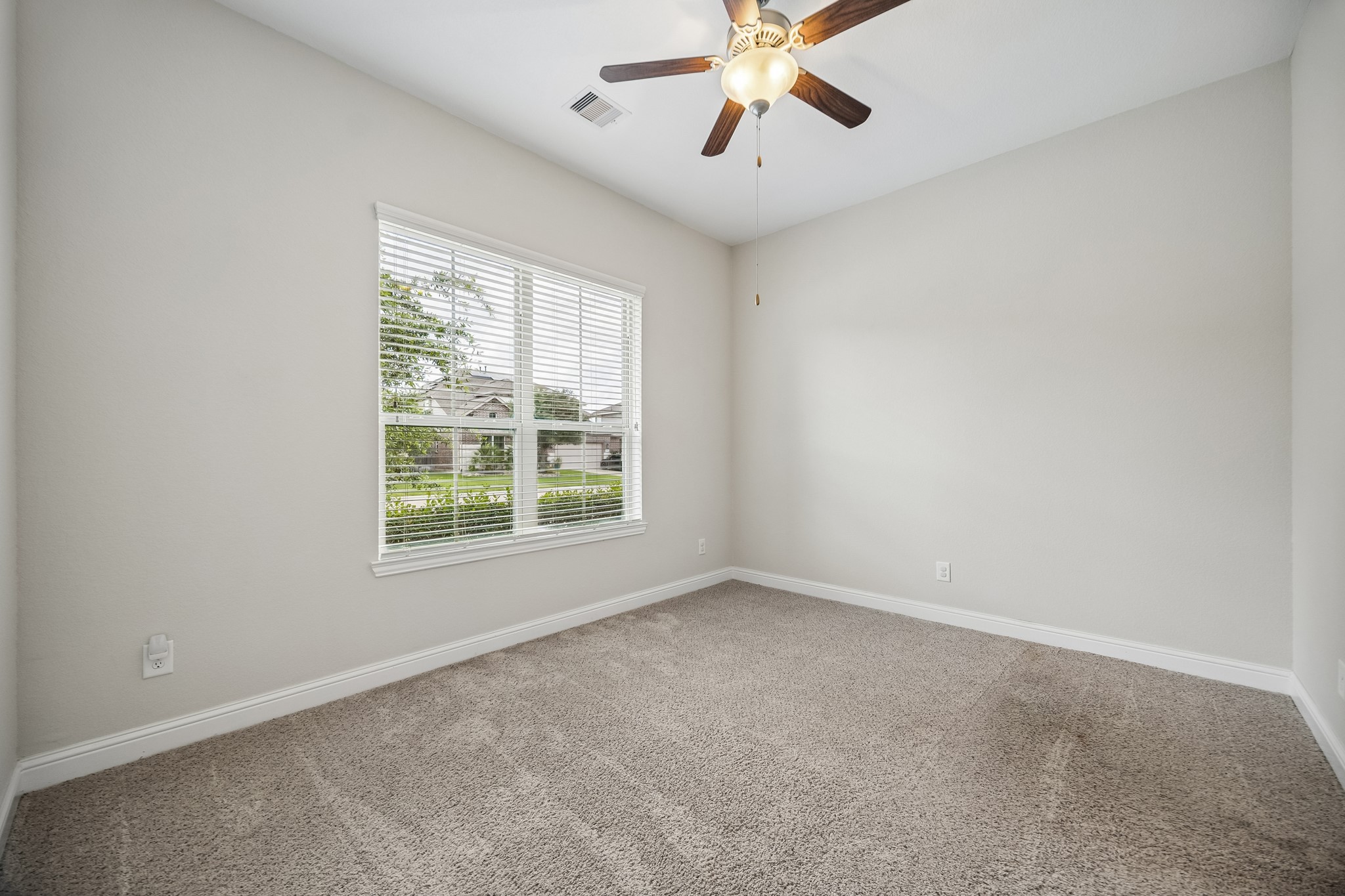 3002 Golden Honey Lane Property Photo 26