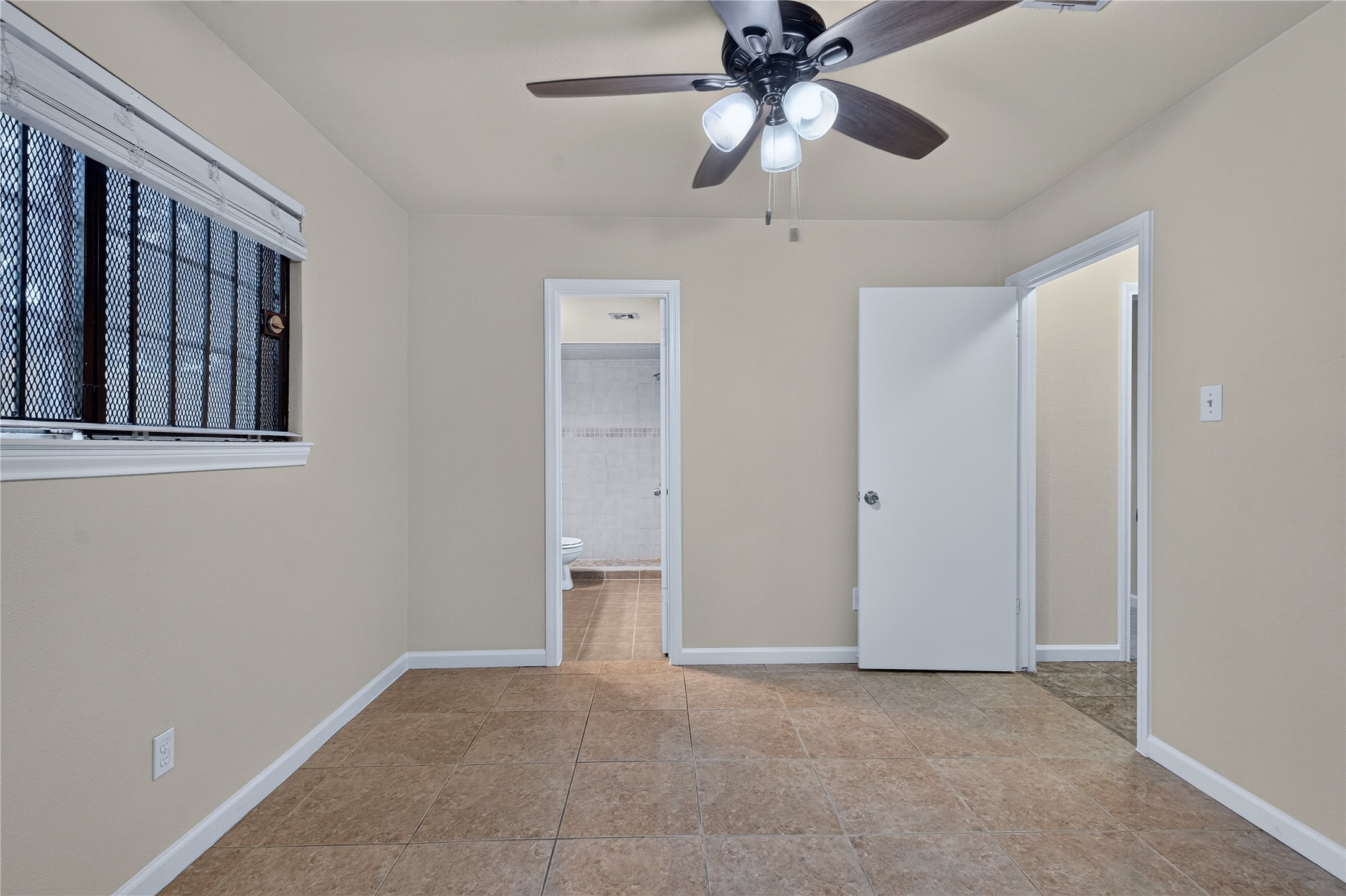 5210 Sandydale Lane Property Photo 19
