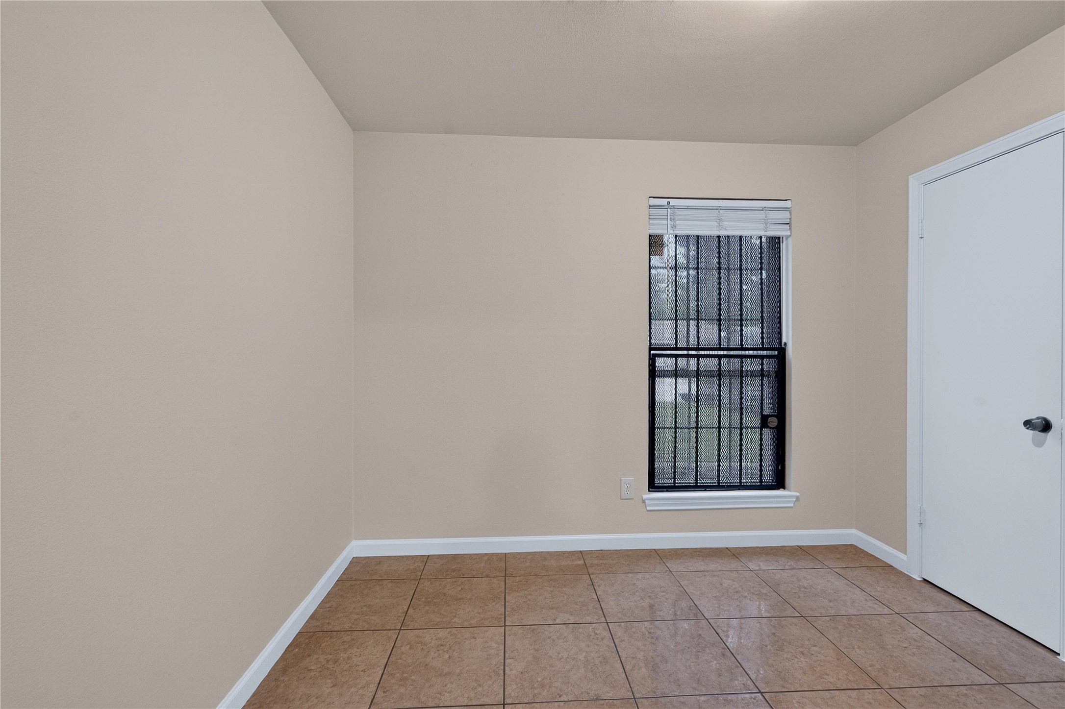 5210 Sandydale Lane Property Photo 23
