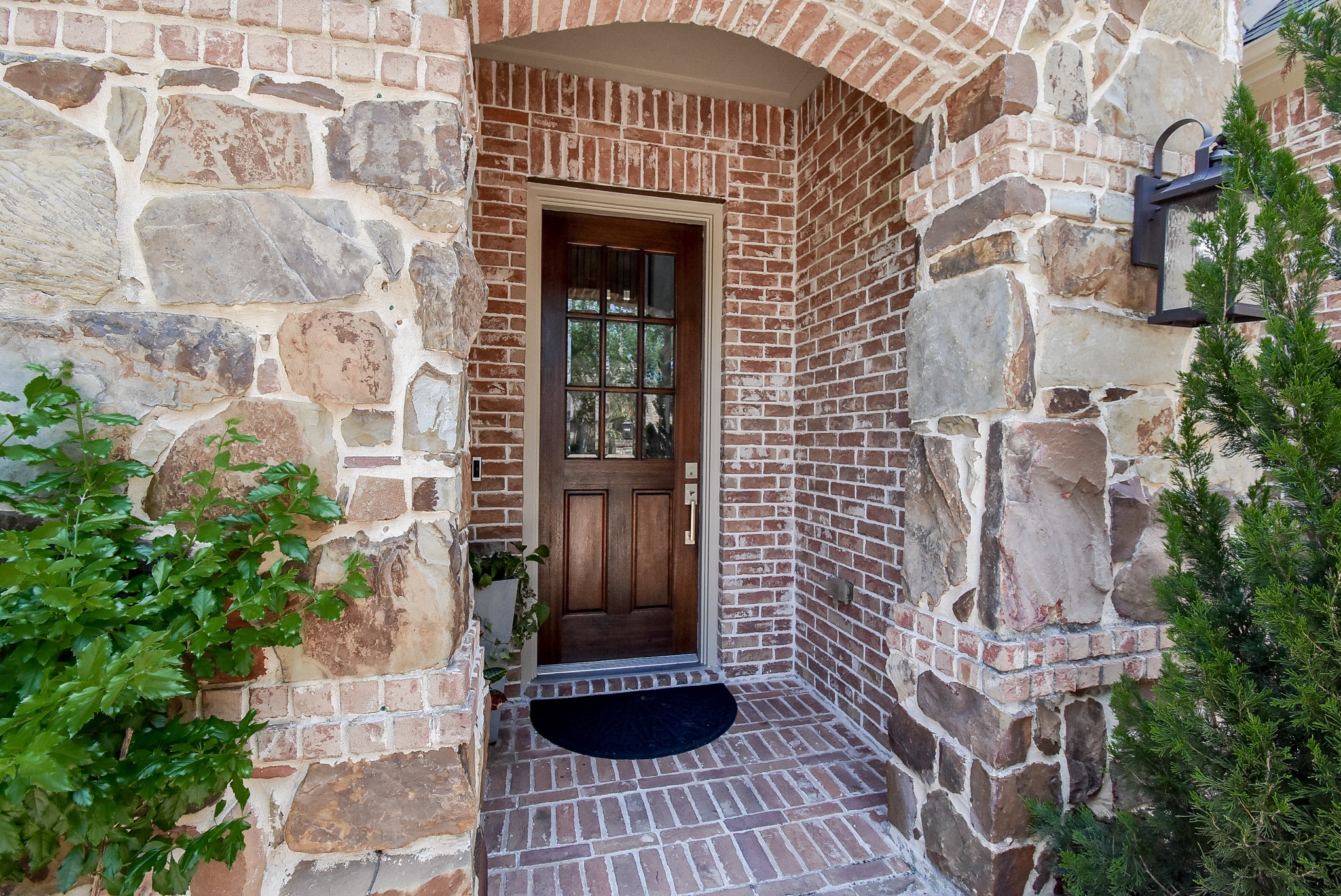3302 Saint Charles Court Property Photo 6