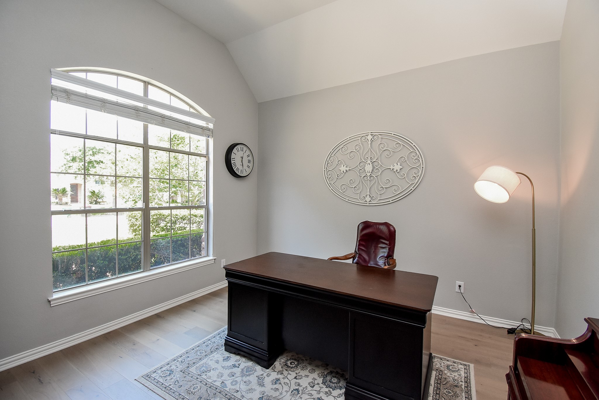 3302 Saint Charles Court Property Photo 8