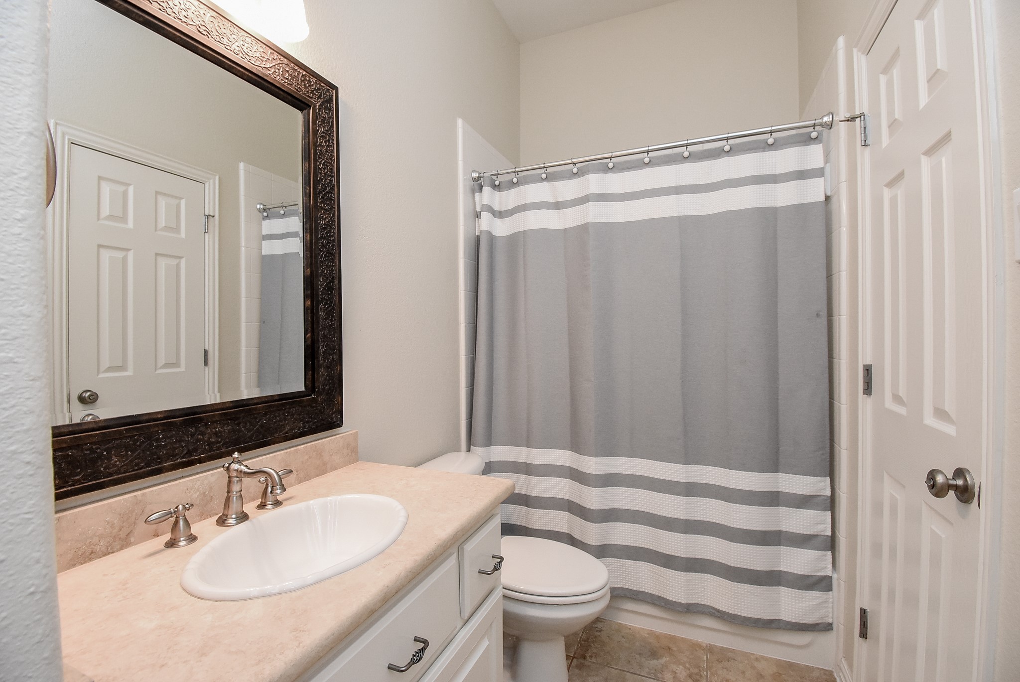 3302 Saint Charles Court Property Photo 14