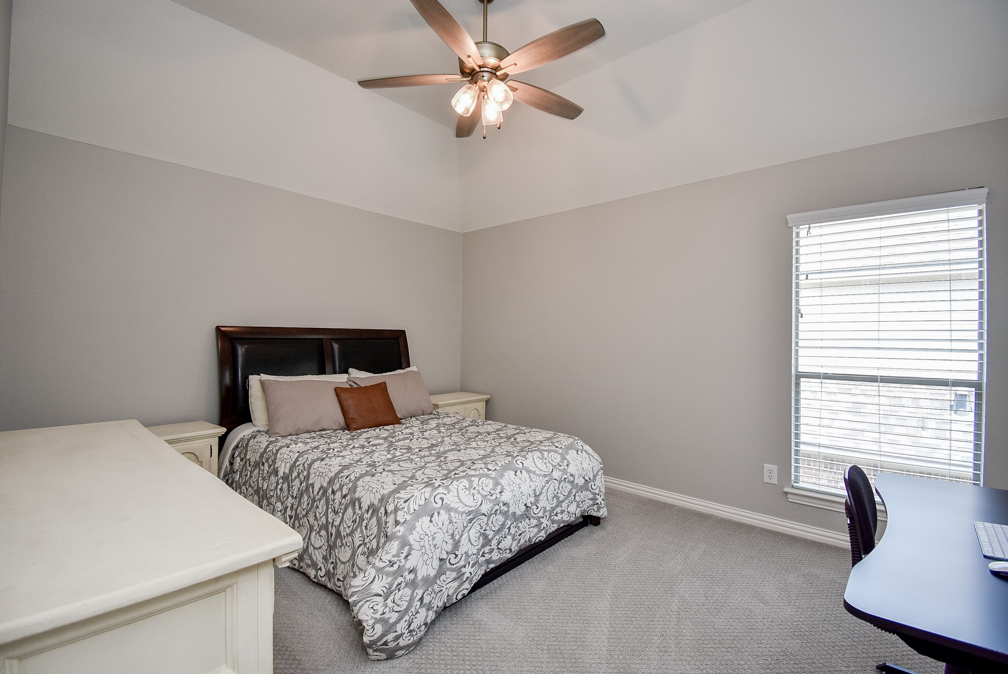 3302 Saint Charles Court Property Photo 42