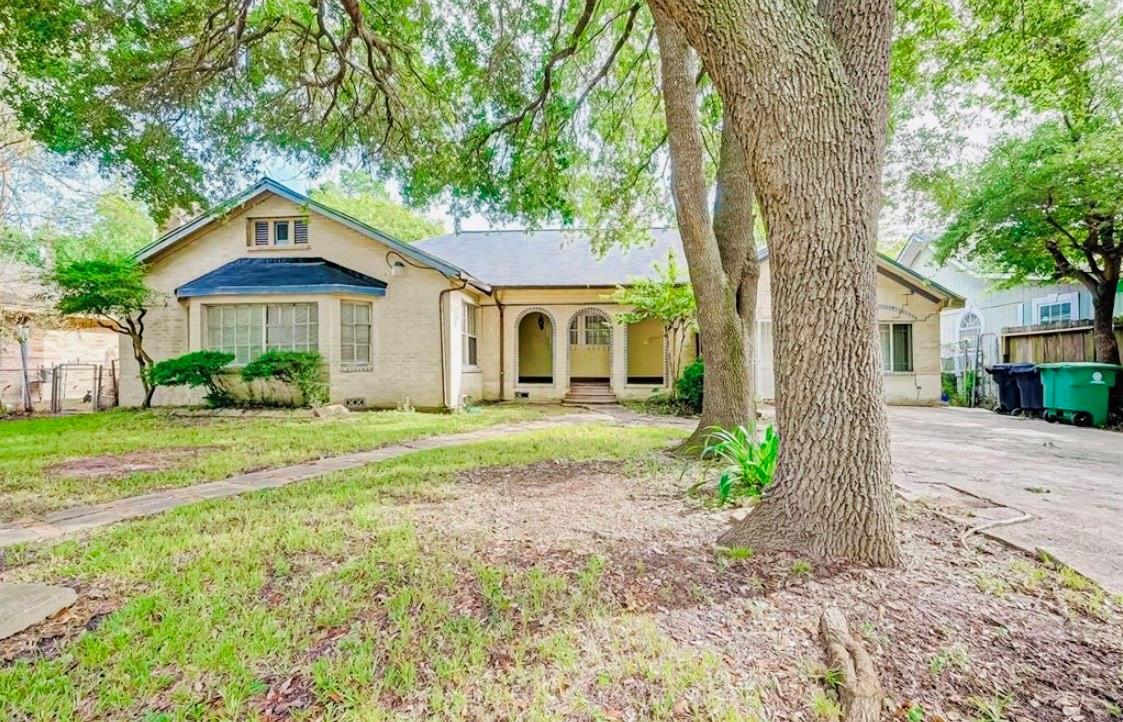 6109 Saxon Drive A Property Photo 1