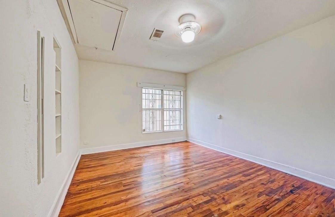 6109 Saxon Drive A Property Photo 8