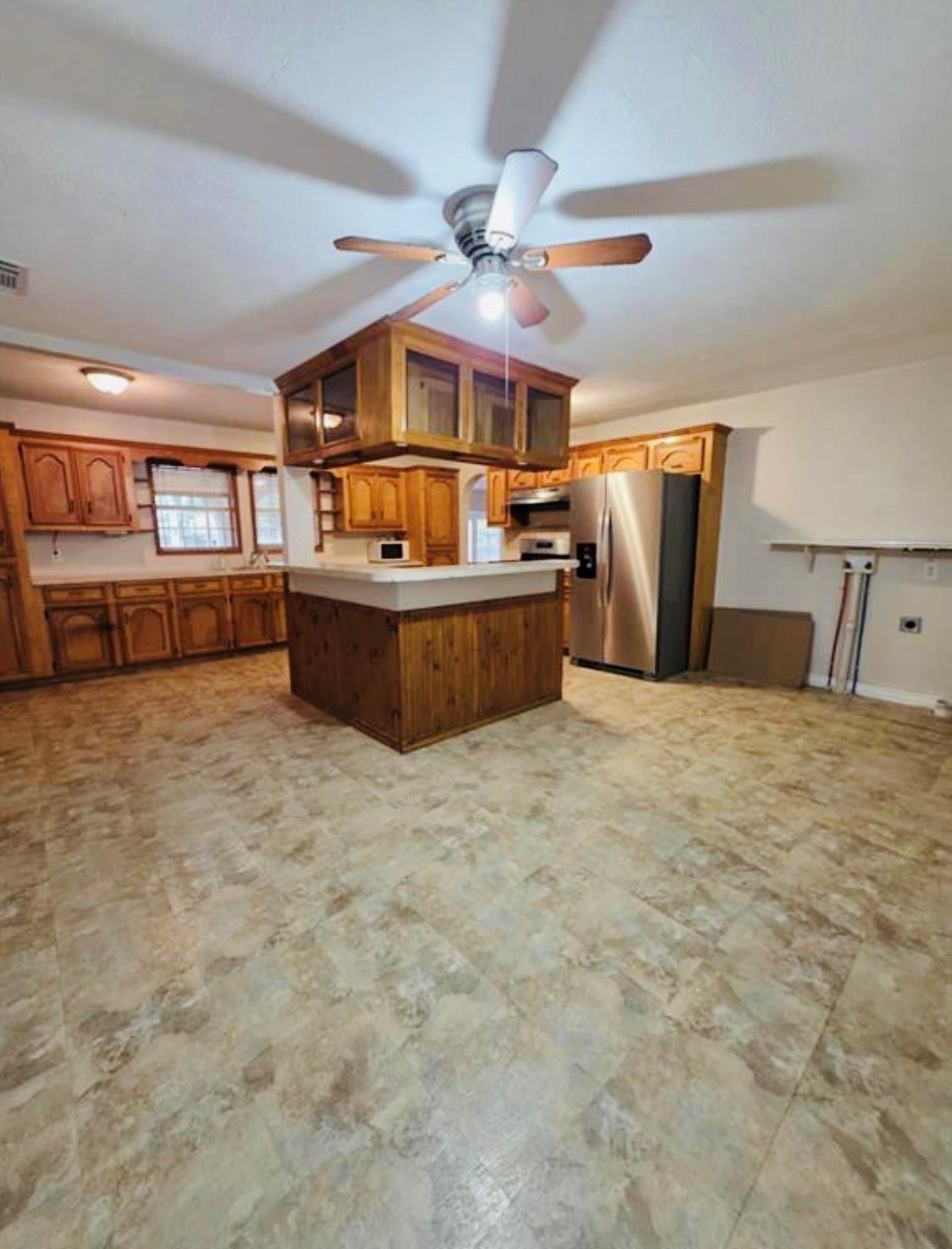 6109 Saxon Drive A Property Photo 17