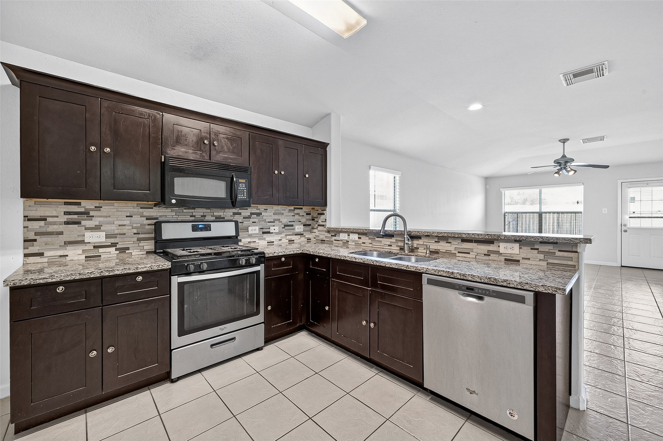 10907 Barker Gate Court Property Photo 10
