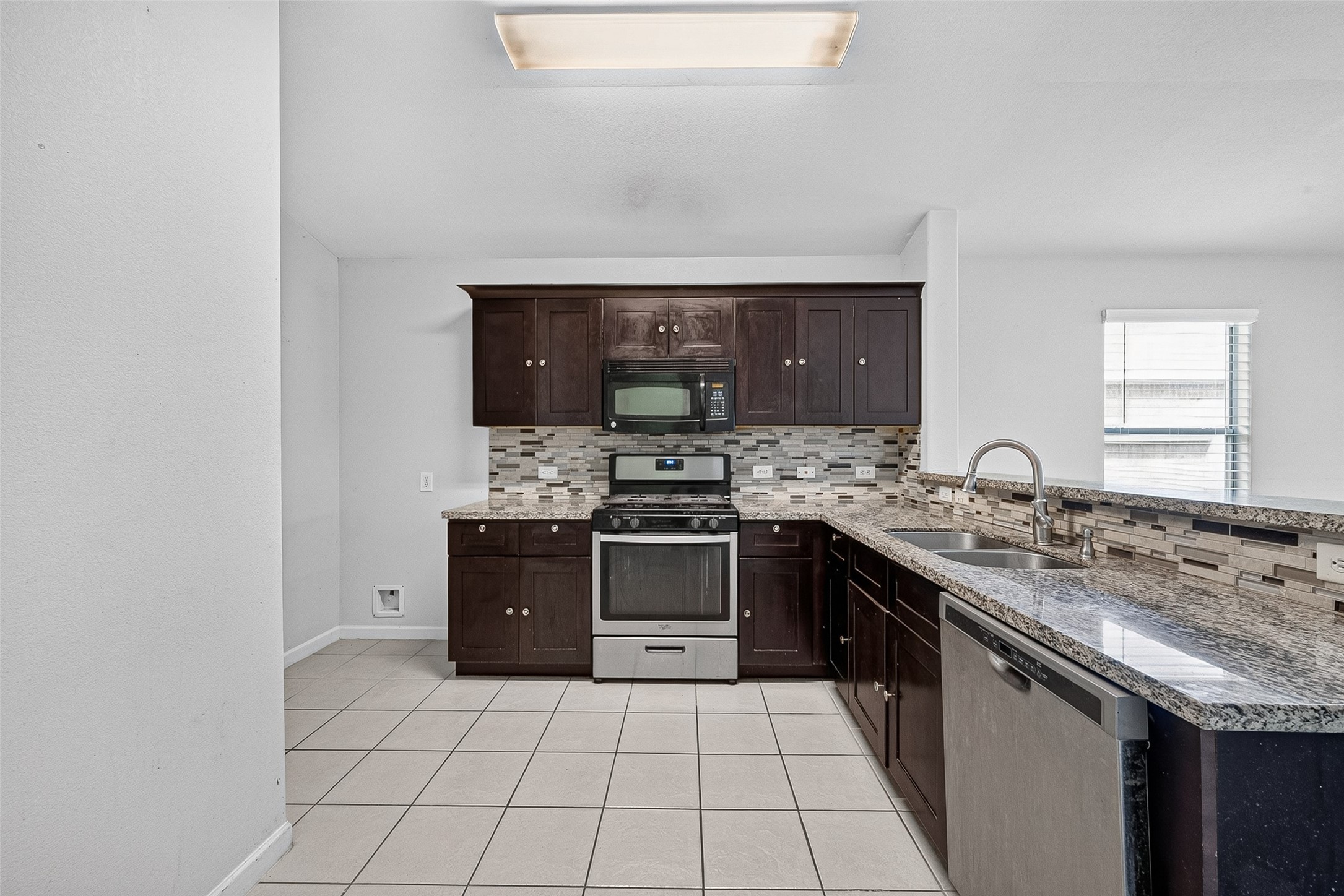 10907 Barker Gate Court Property Photo 11