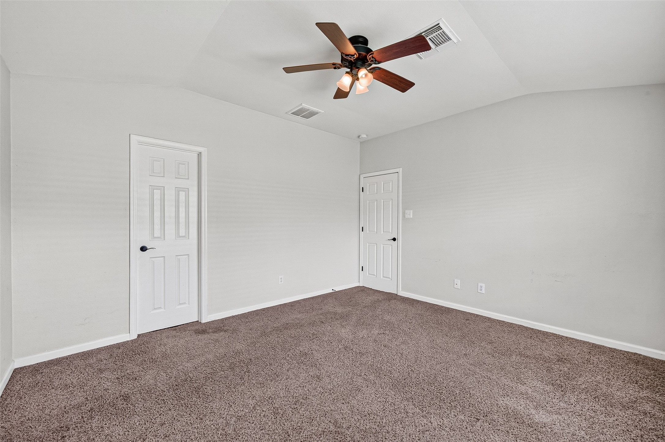 10907 Barker Gate Court Property Photo 32