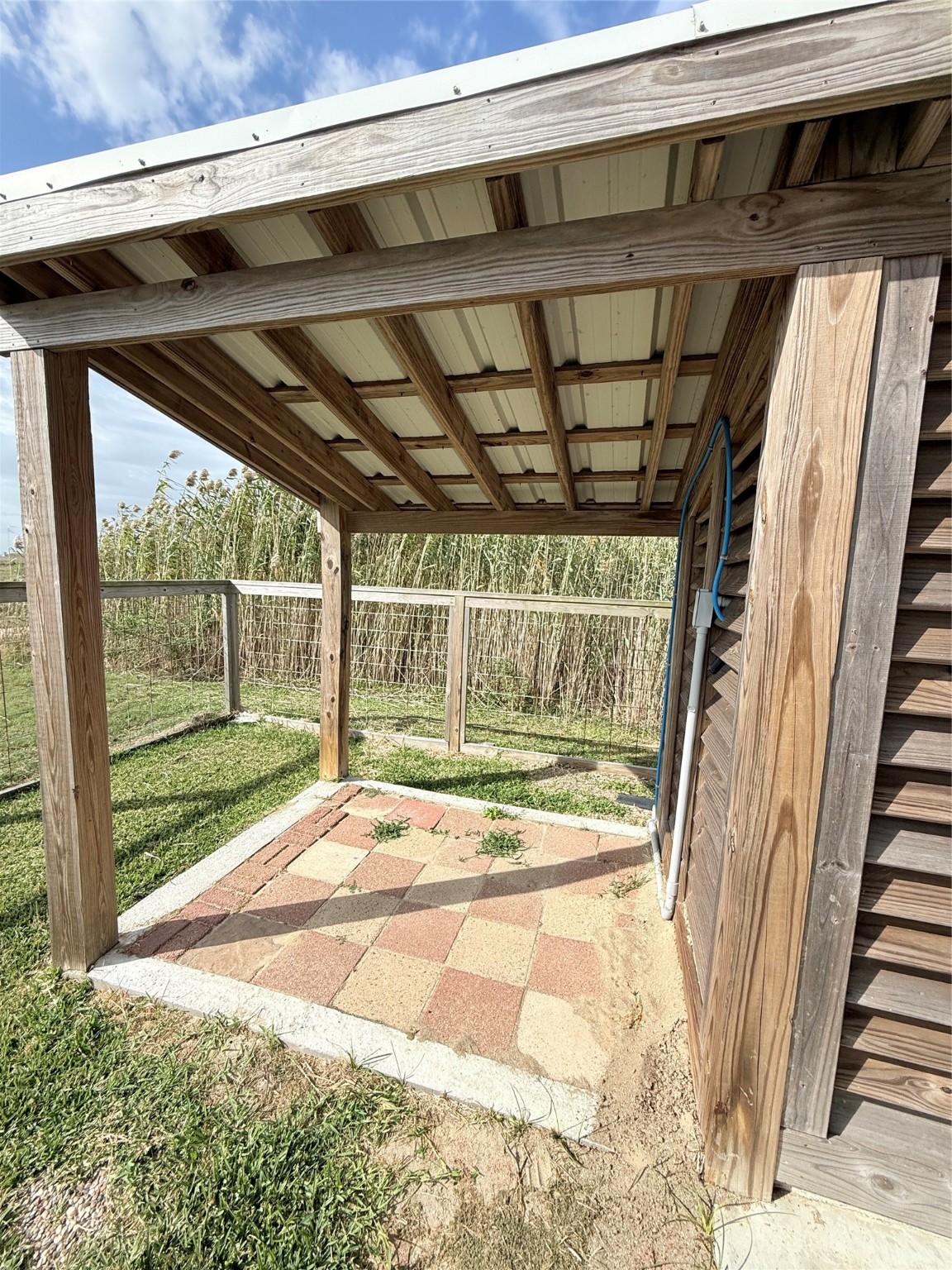 1217 N Monkhouse Drive Property Photo 9