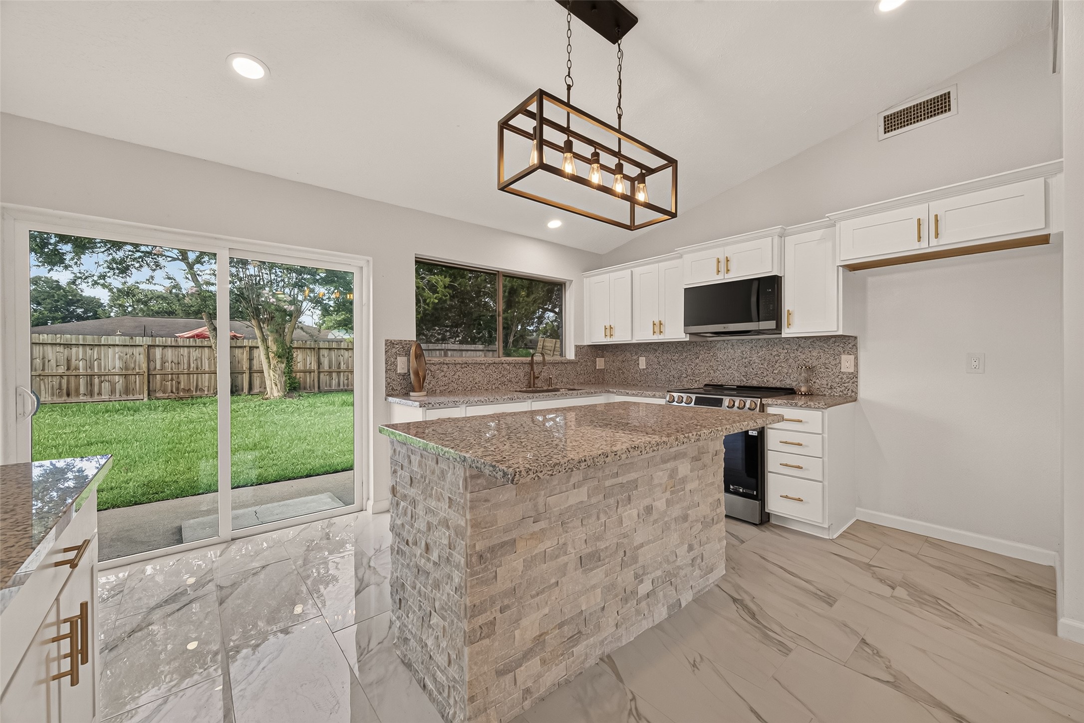 16619 Tibet Road Property Photo 3