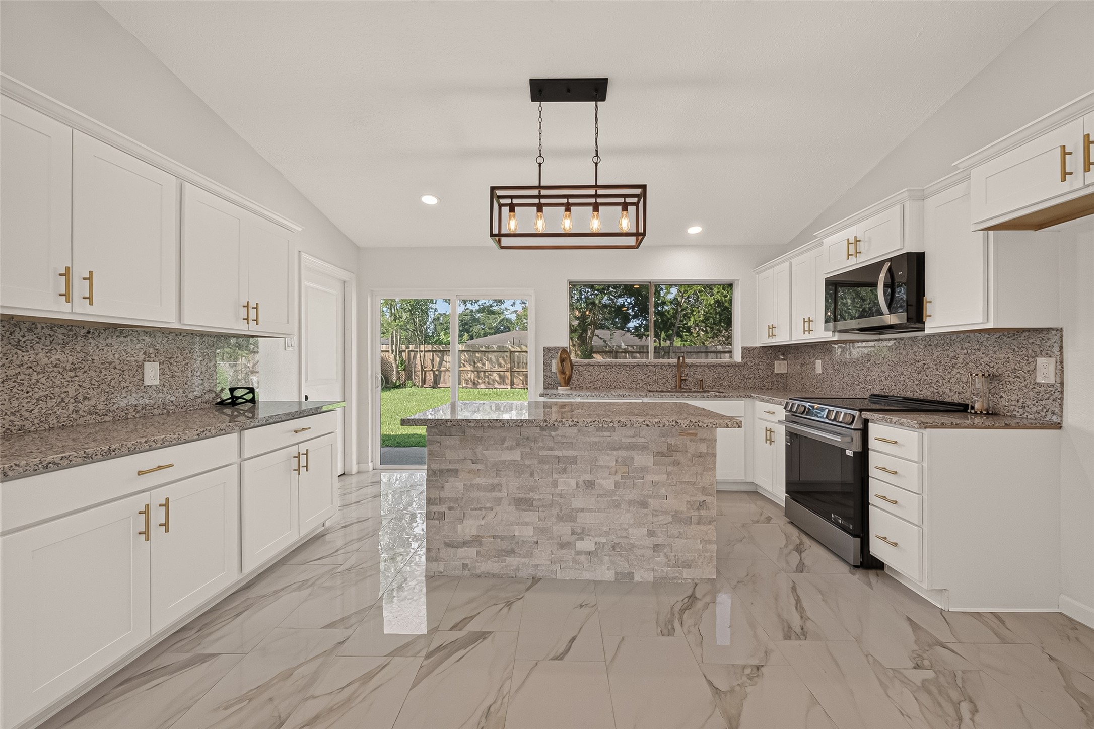 16619 Tibet Road Property Photo 4