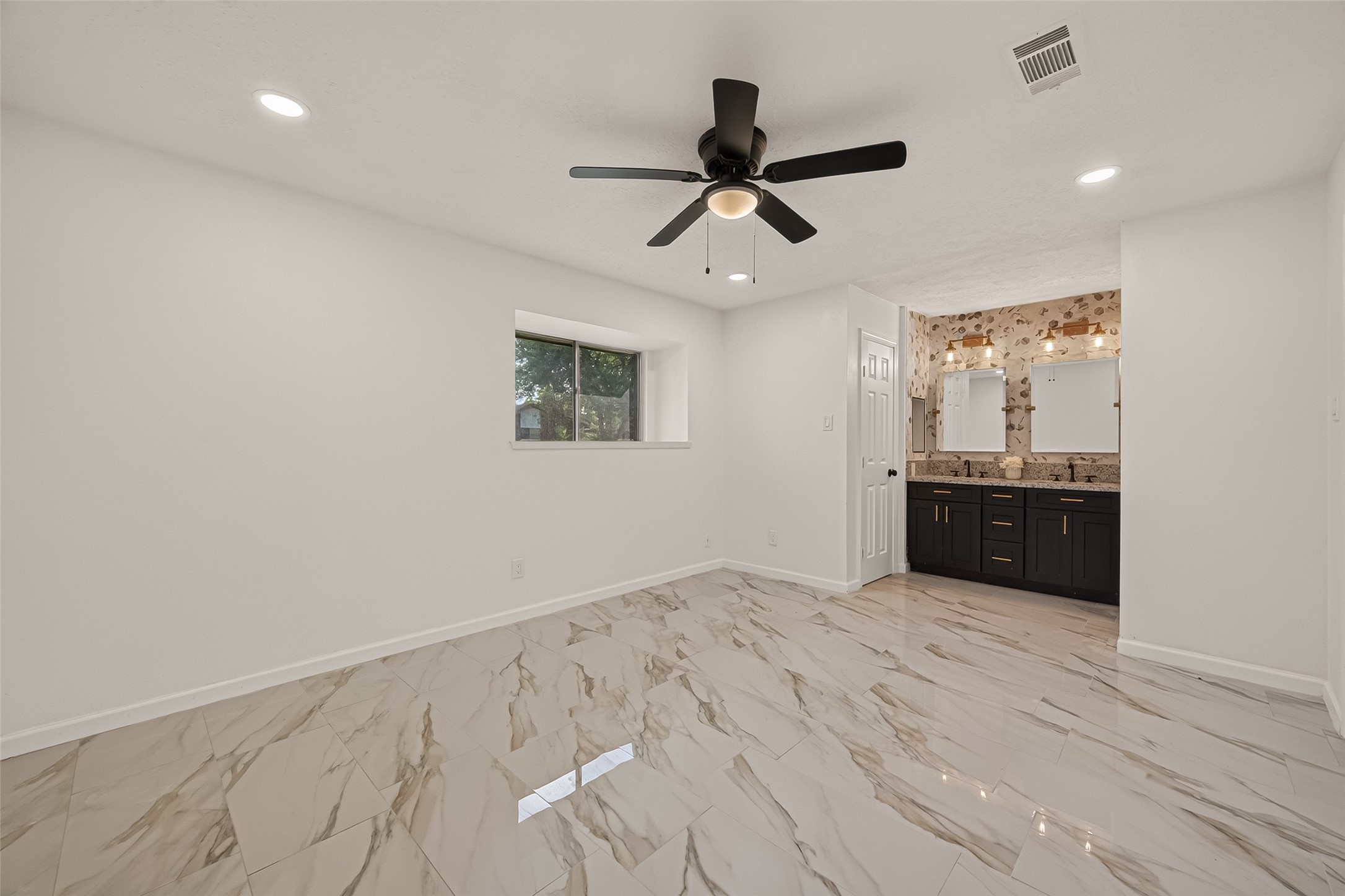 16619 Tibet Road Property Photo 14