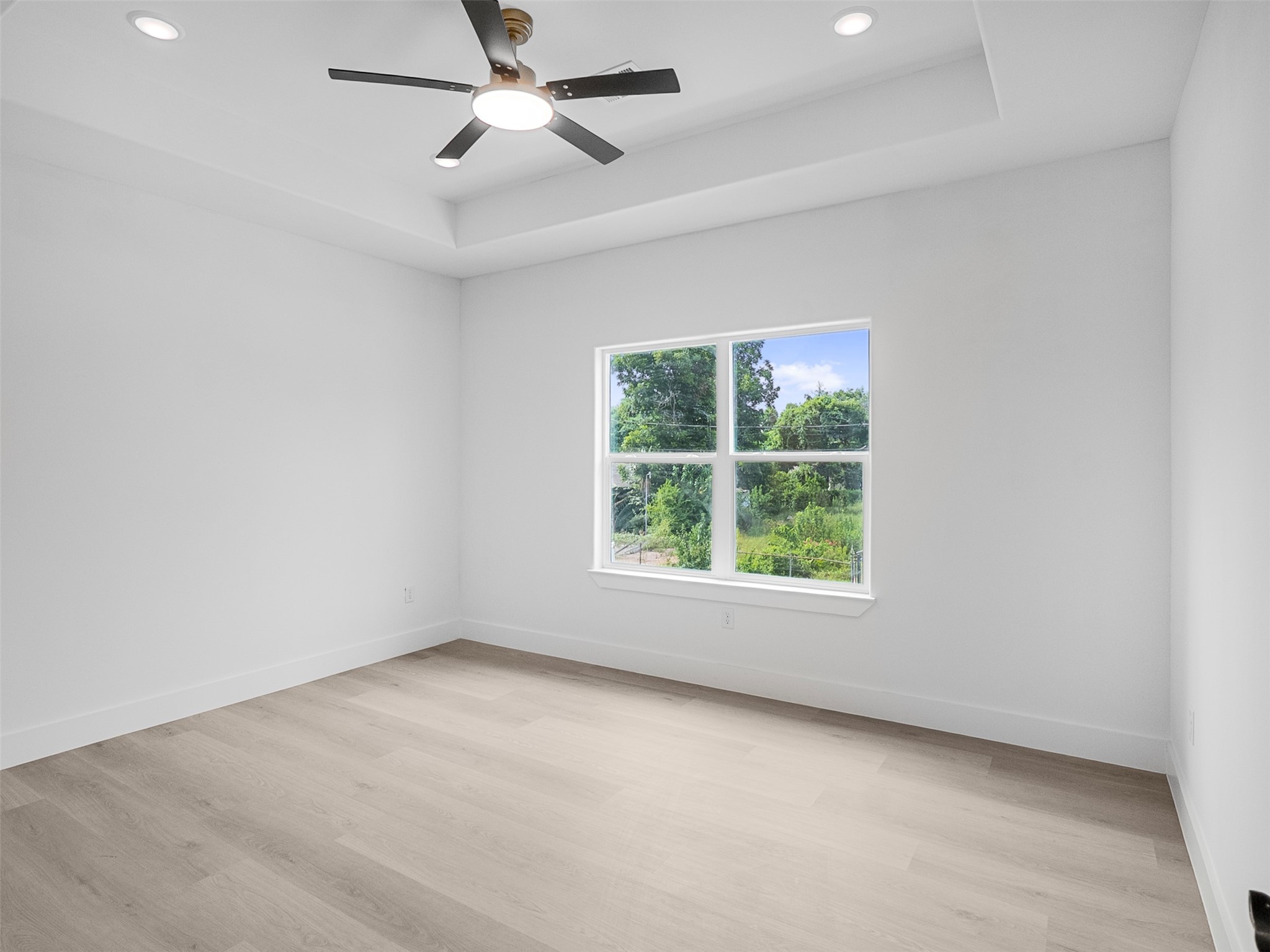4111 E Toliver Street Property Photo 14