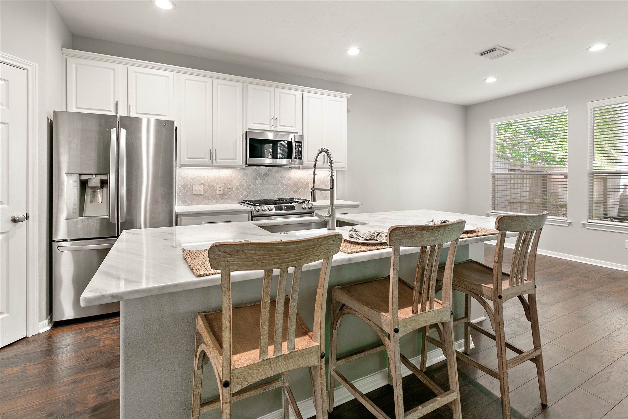 139 Ledgestone Place Property Photo 11
