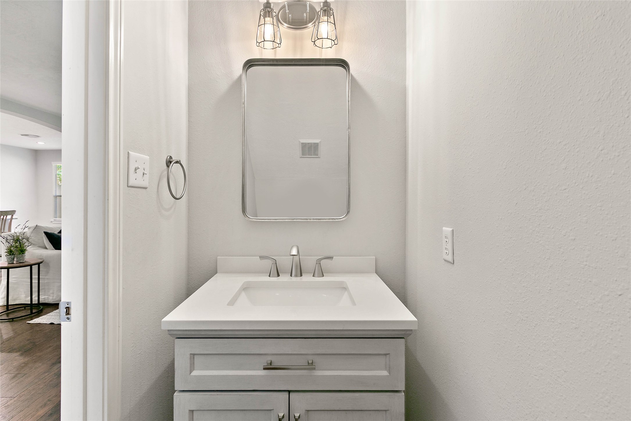139 Ledgestone Place Property Photo 17