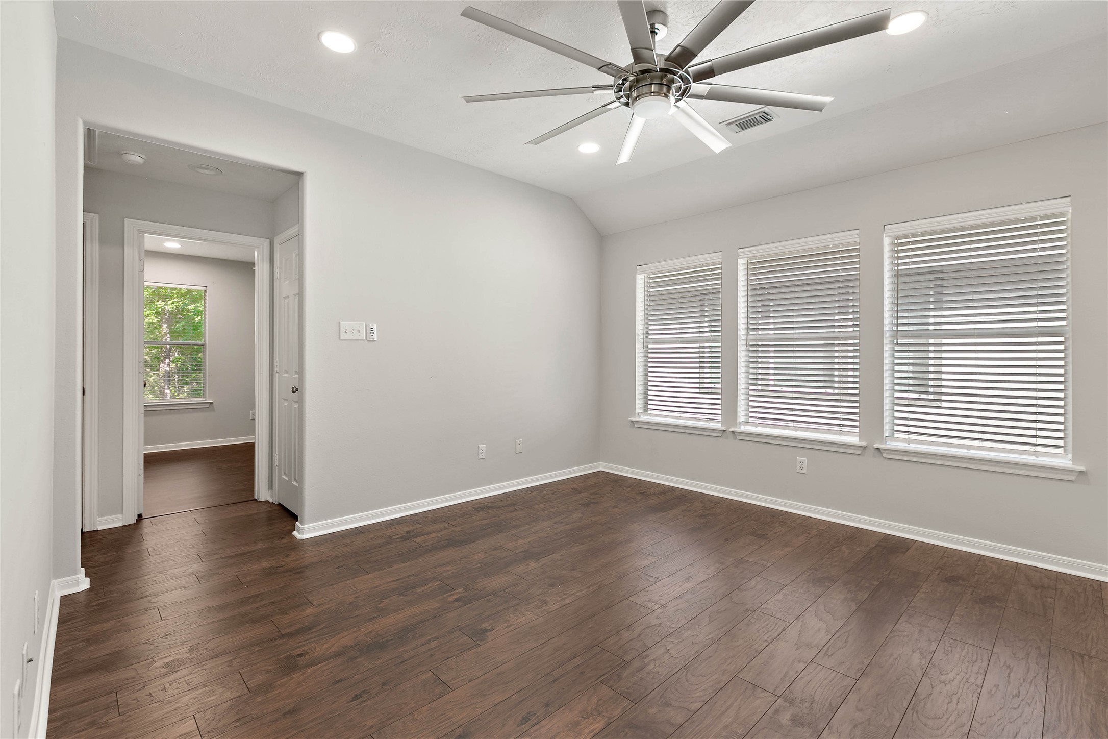 139 Ledgestone Place Property Photo 22