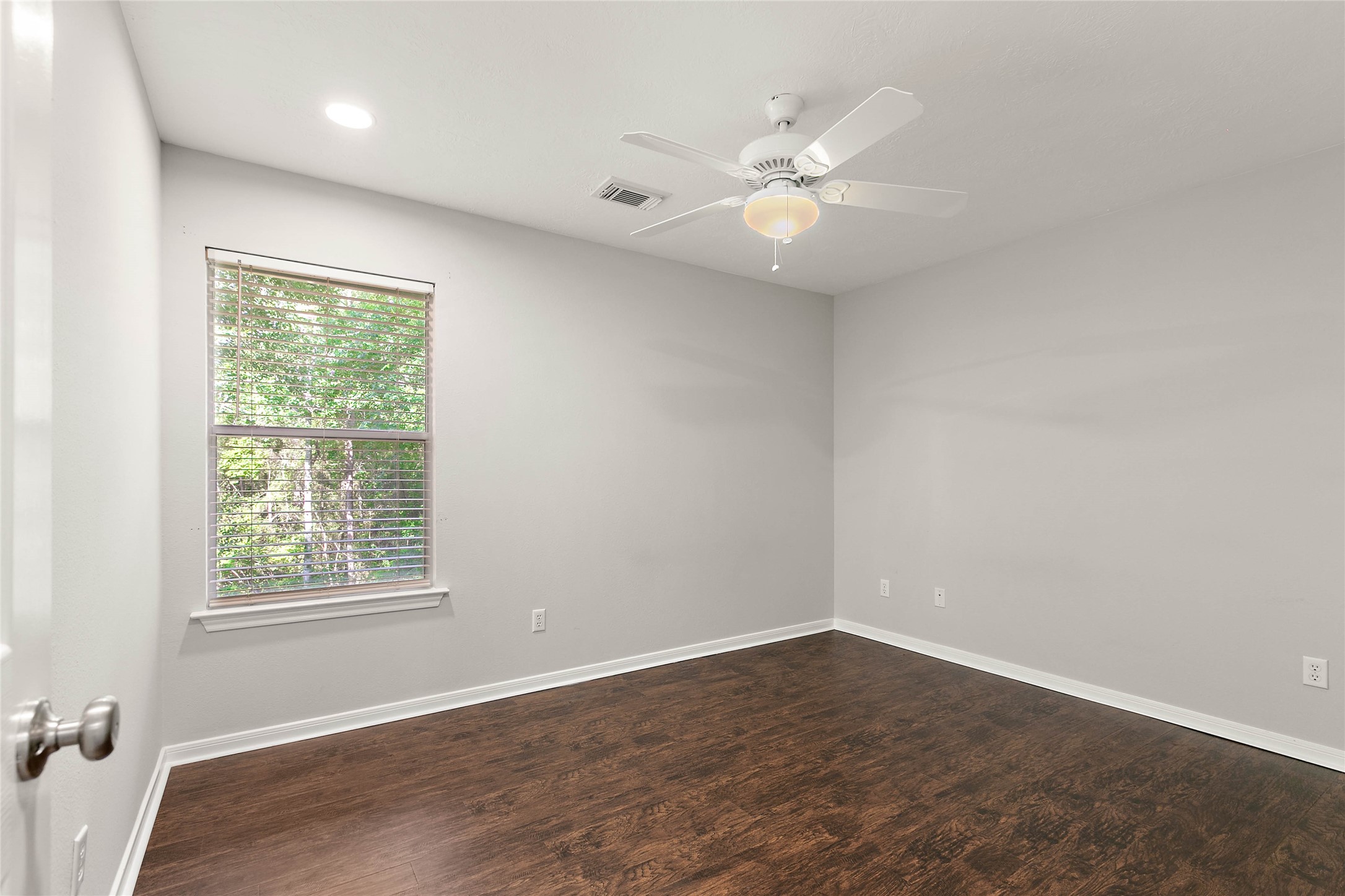 139 Ledgestone Place Property Photo 23